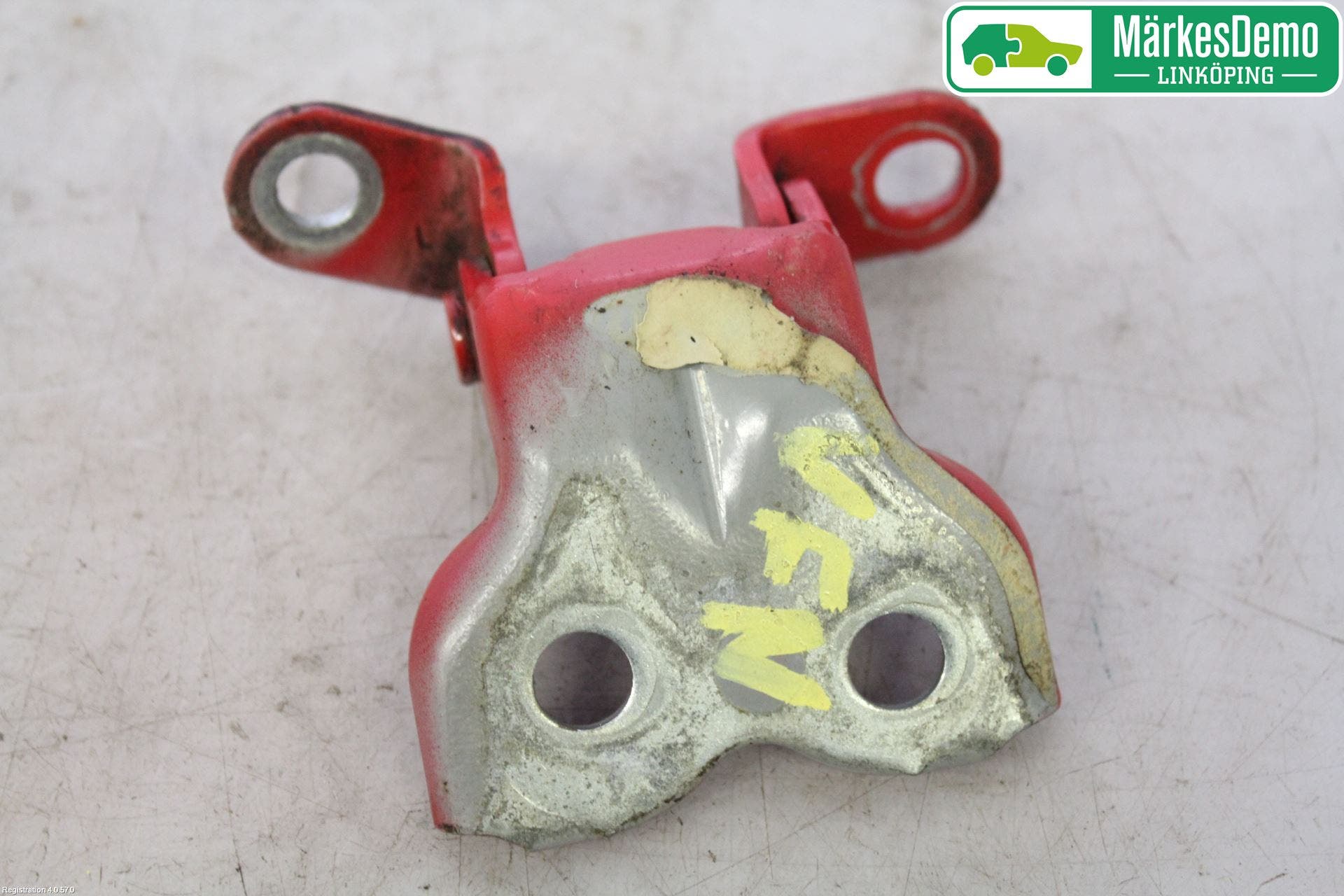 Toyota AYGO 06-14 Dörrgångjärn