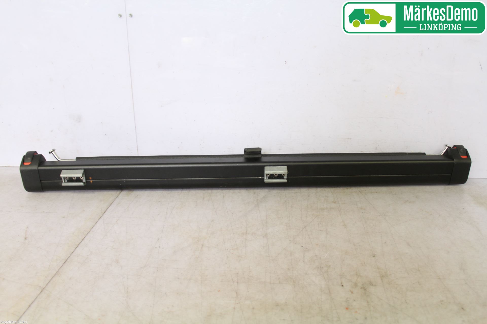Volkswagen VW GOLF V 04-09 Lastförskjutningsskydd-Galler