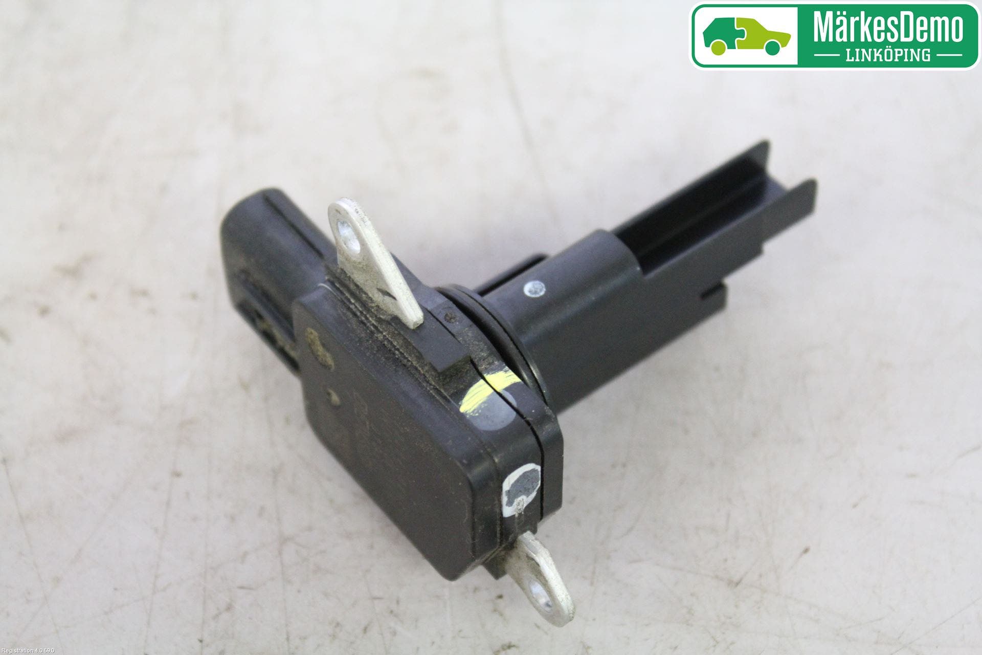 Toyota YARIS XP130 12-14 Injluftmassamätare