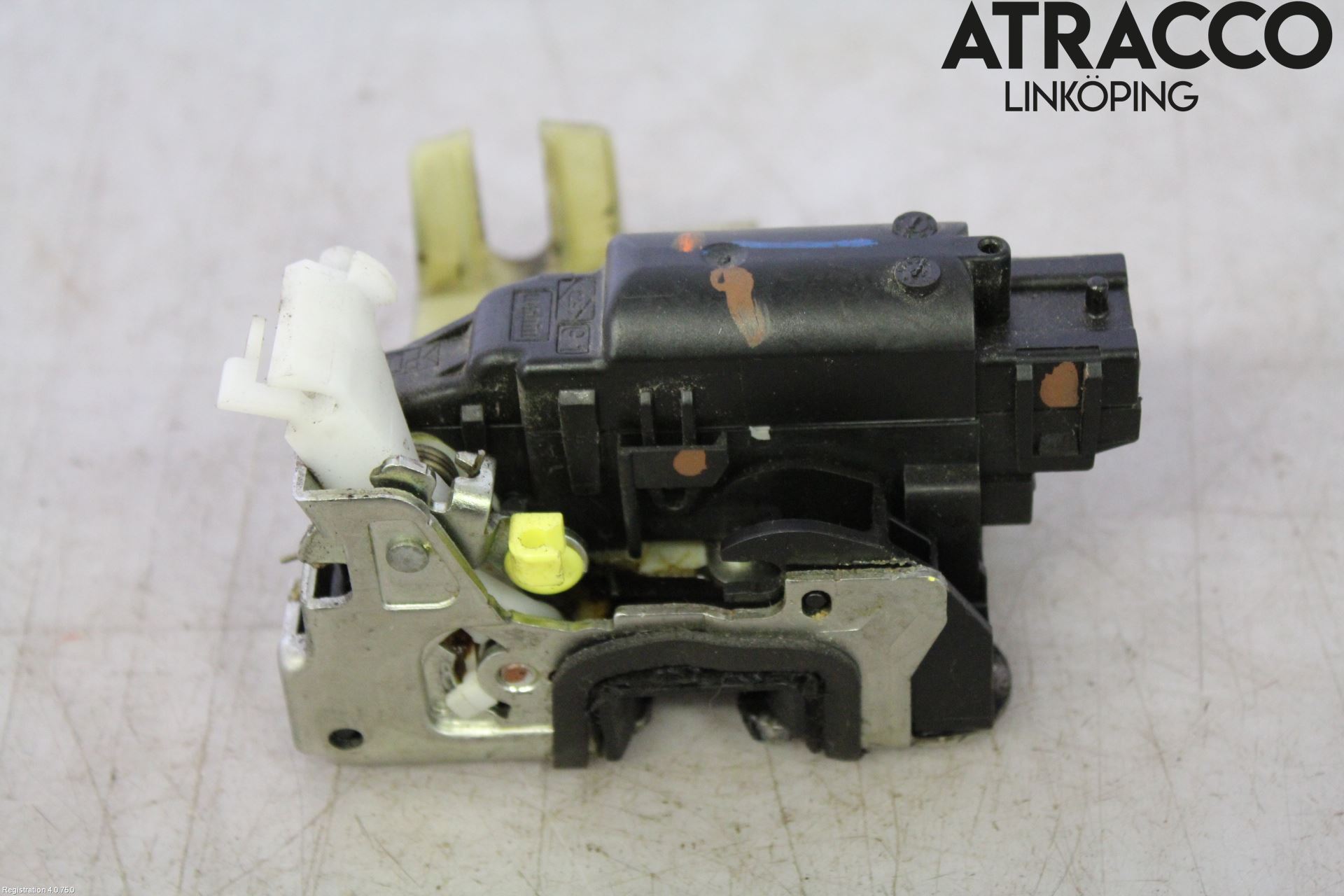 Dacia DUSTER 10-17 Låskista-Dörrlås