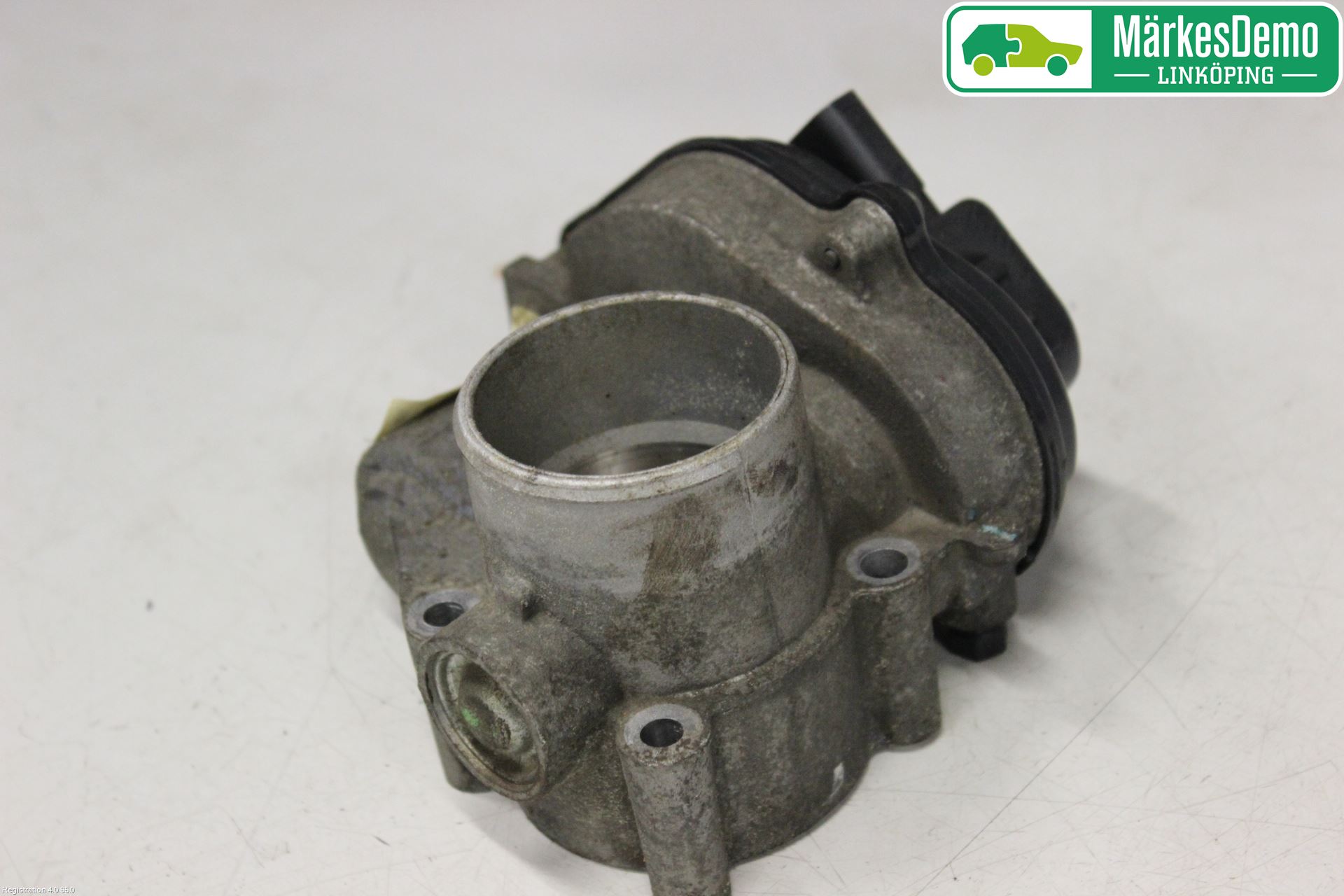 Ford FIESTA     06-08 Injspjällhus