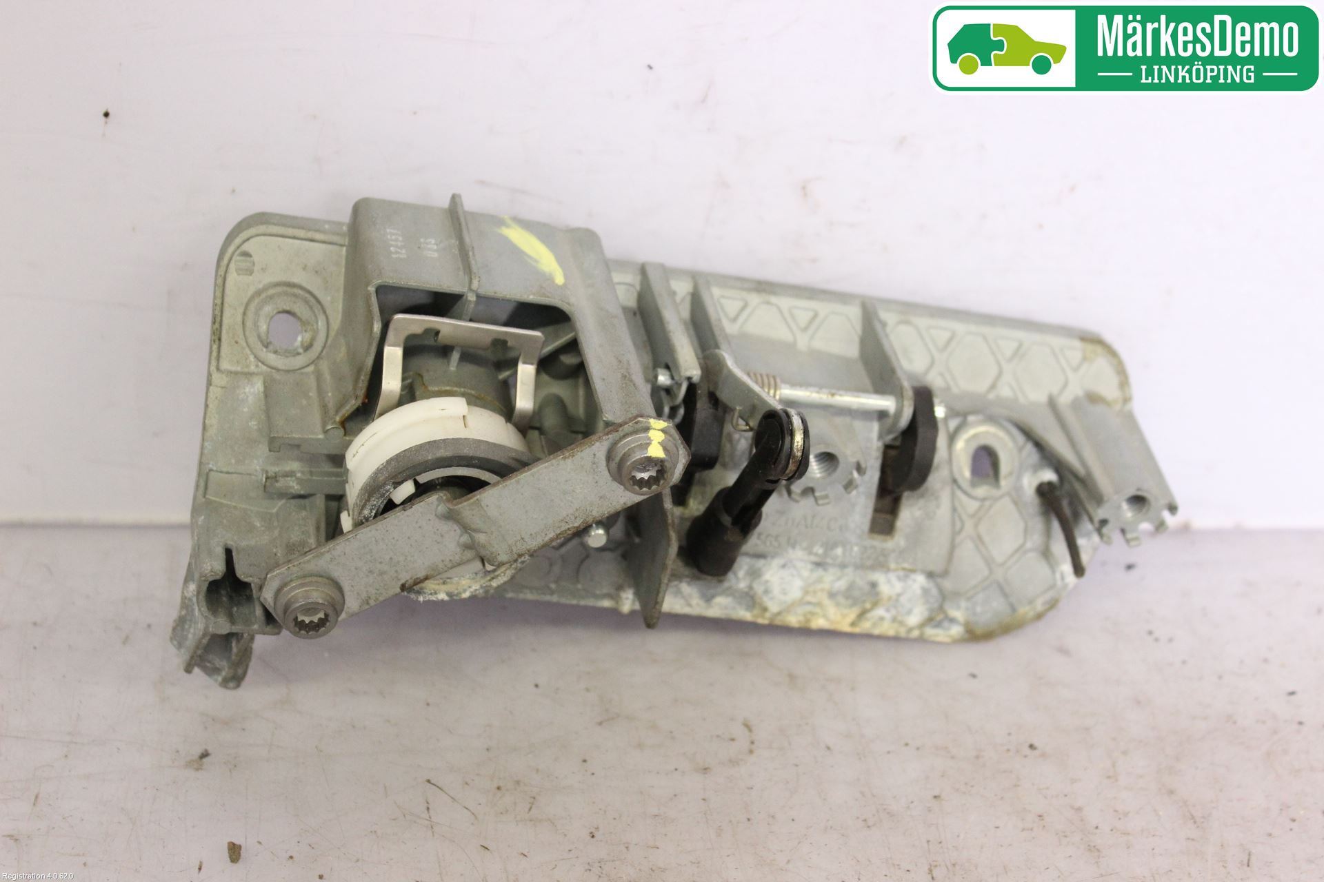 Volkswagen VW CADDY      04-10 Bakluckehandtag