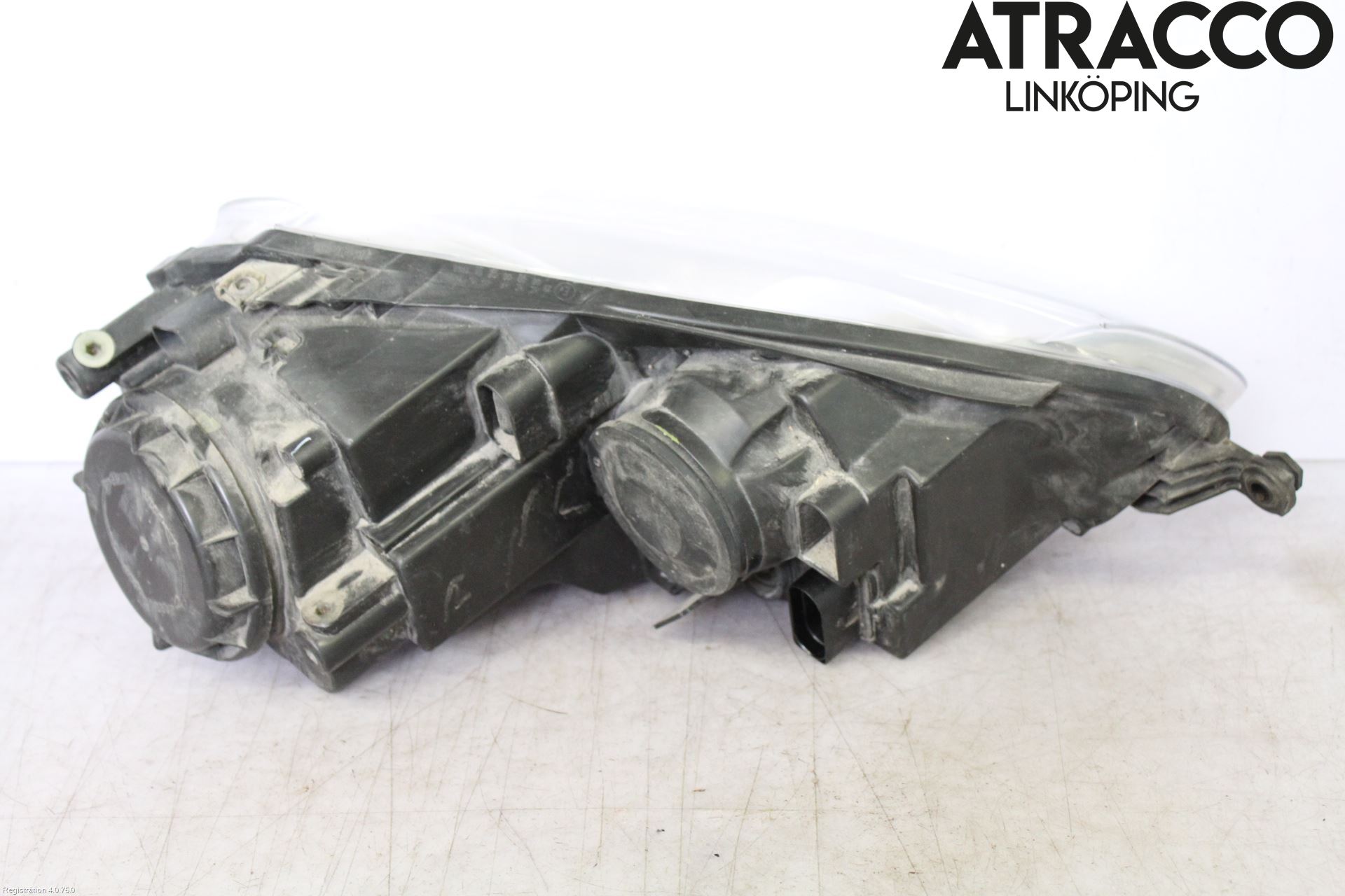 Volkswagen VW GOLF V 04-09 Strålkastare Vänster