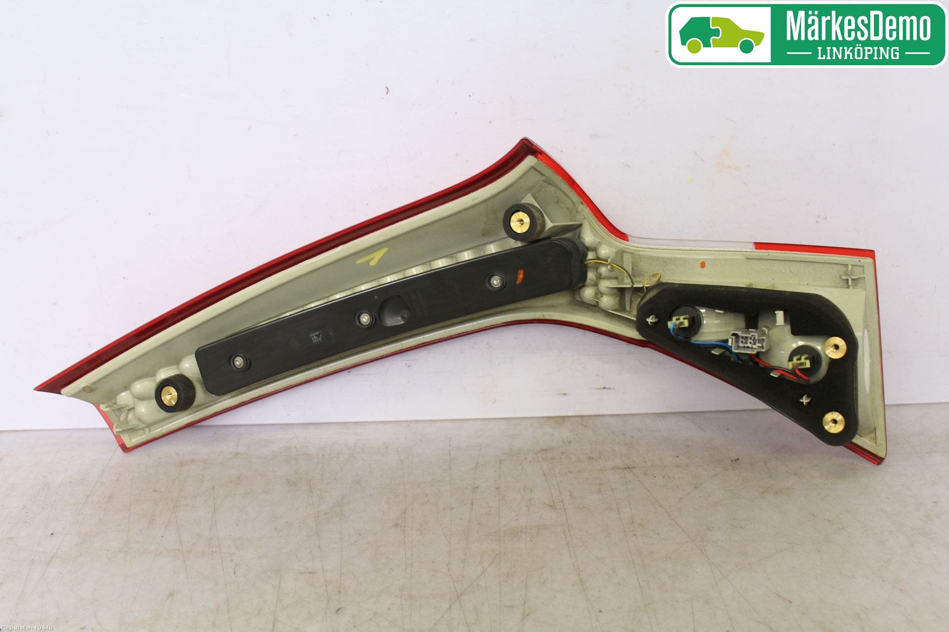 Volvo V70 08-13 Bakljus Lucka Vä