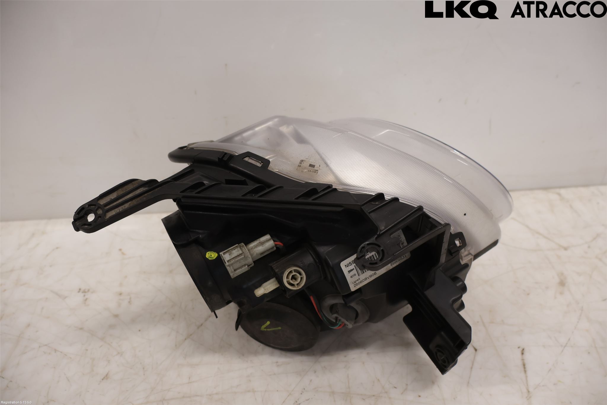 Nissan JUKE 14-19 Strålkastare Vänster