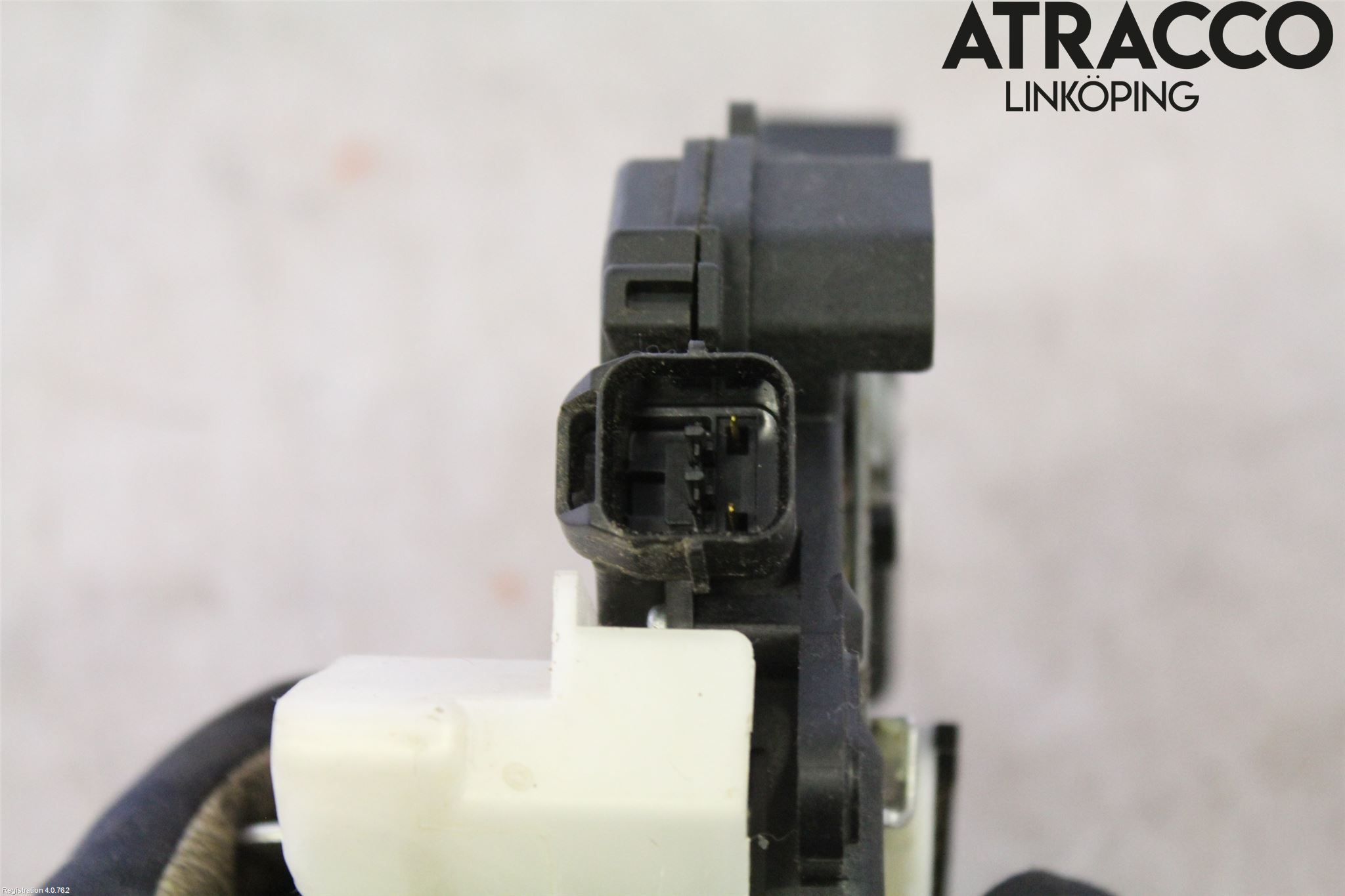 Mitsubishi L200 06-15 Låskista-Dörrlås