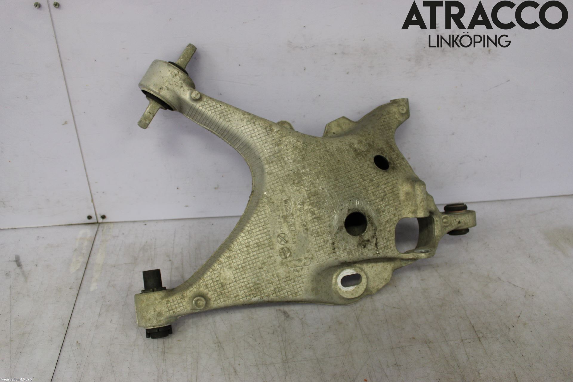 Volvo XC60 18- Bärarm Bak Vänster