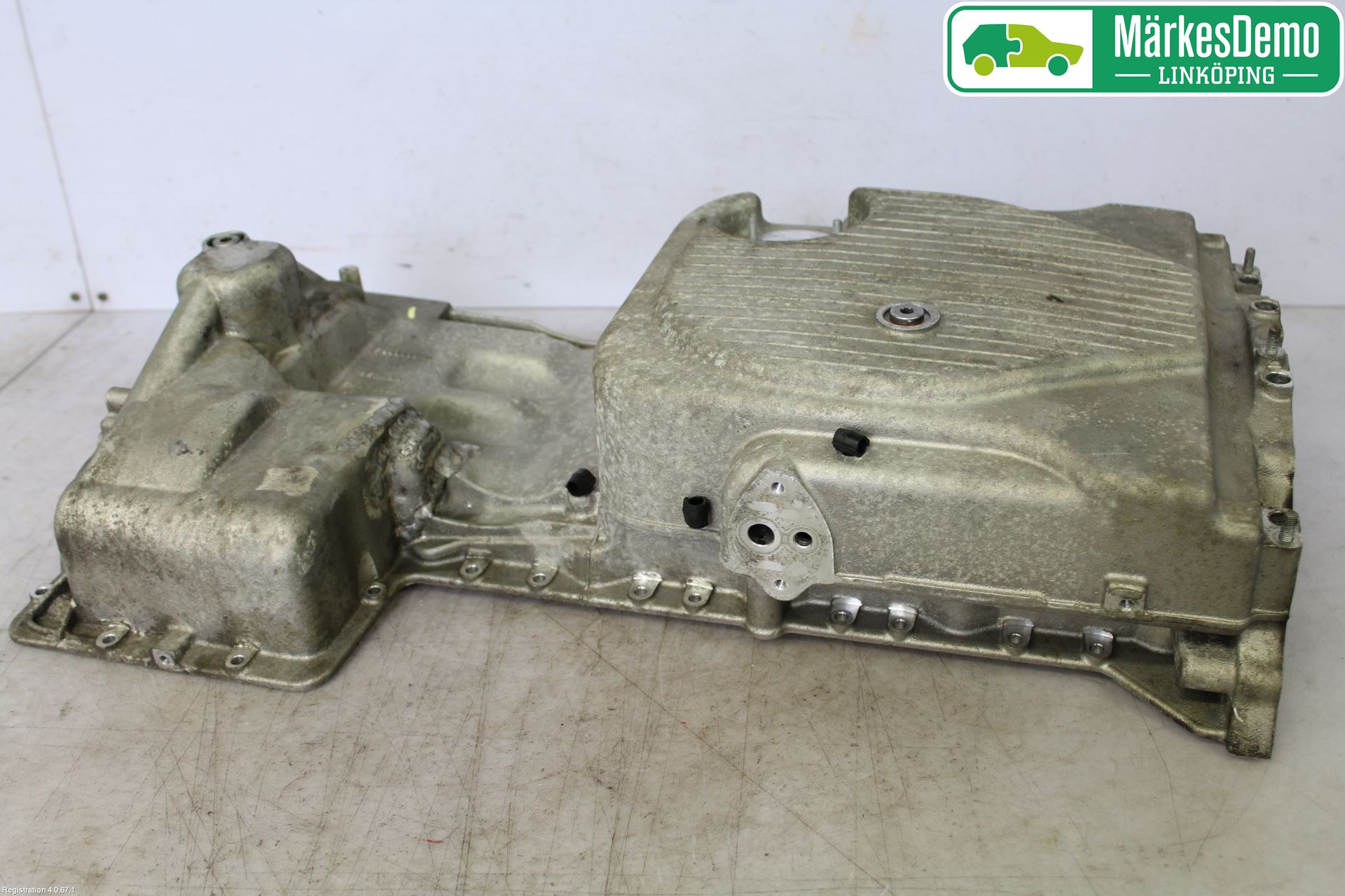 BMW 6 E63/64    02-10 Oljetråg