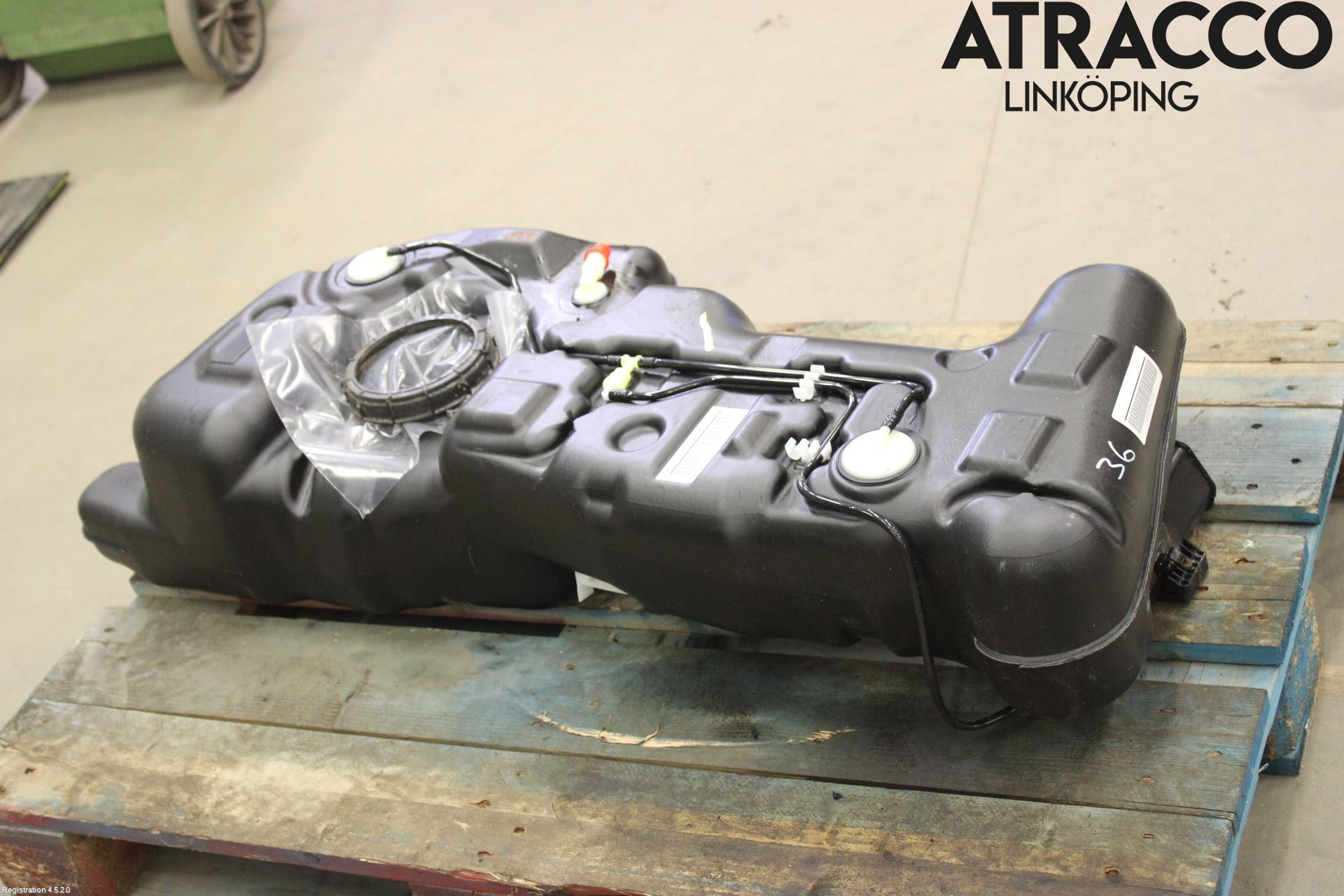 Nissan PULSAR Bränsletank