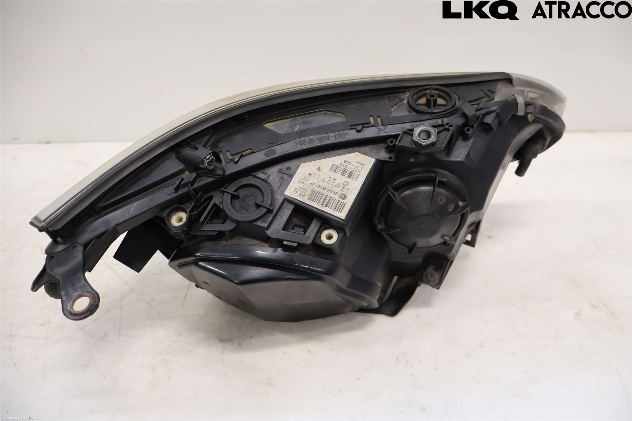 BMW 5 E60/61 Sed/Tou 02-10 Strålkastare Vänster