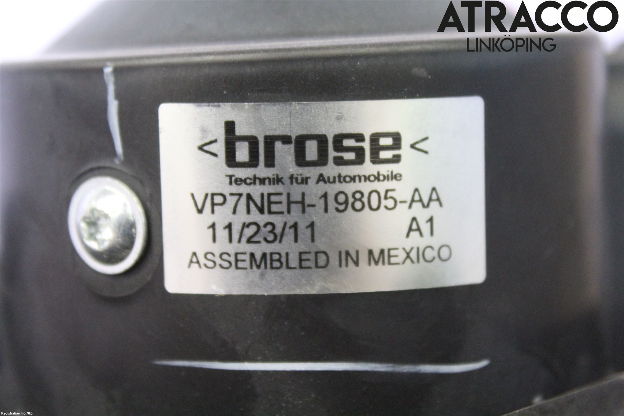 Nissan NAVARA 05-16 Värmefläkt