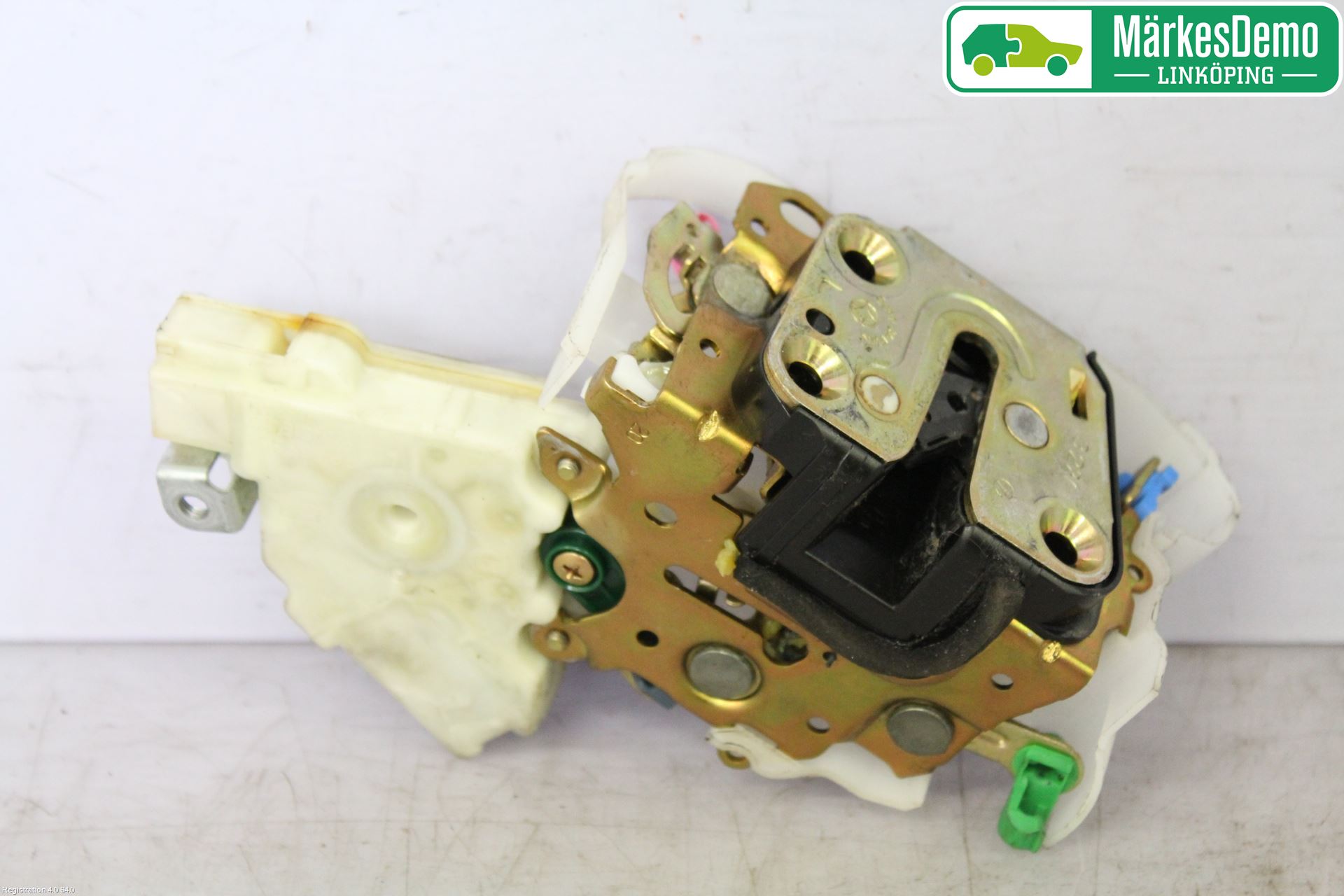 Subaru IMPREZA II  03-05 Låskista-Dörrlås