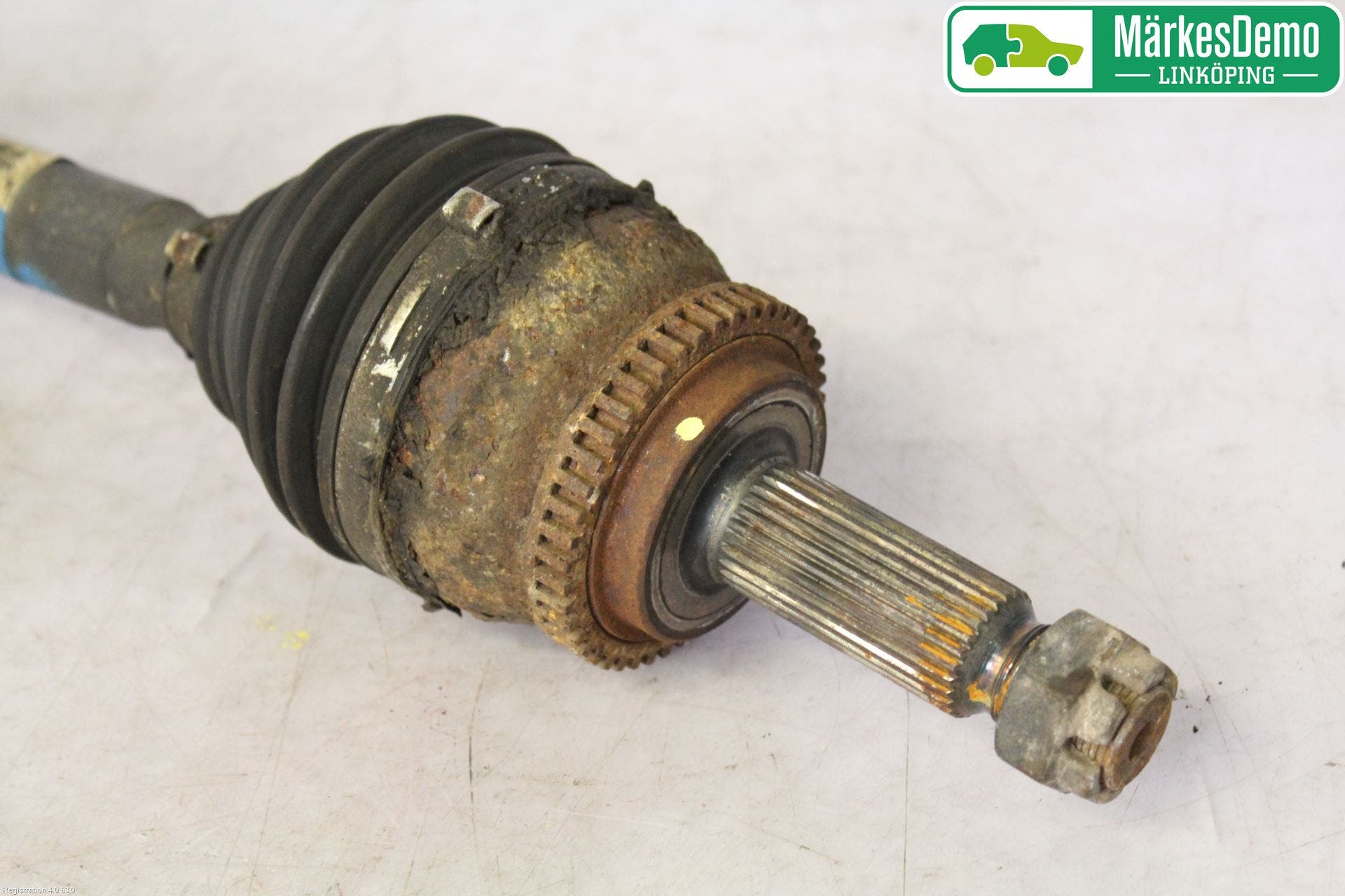 Kia CEED 06-12 Drivaxel Fram Höger