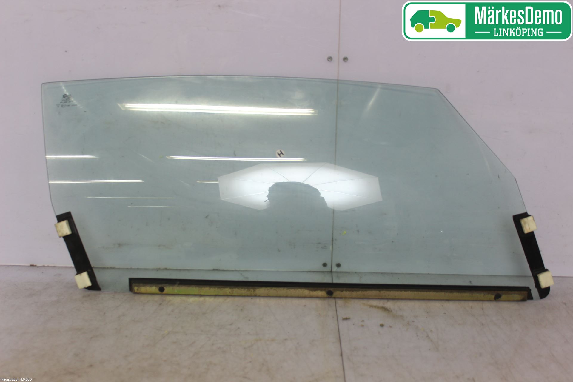 Vauxhall  Dörruta 2D Höger