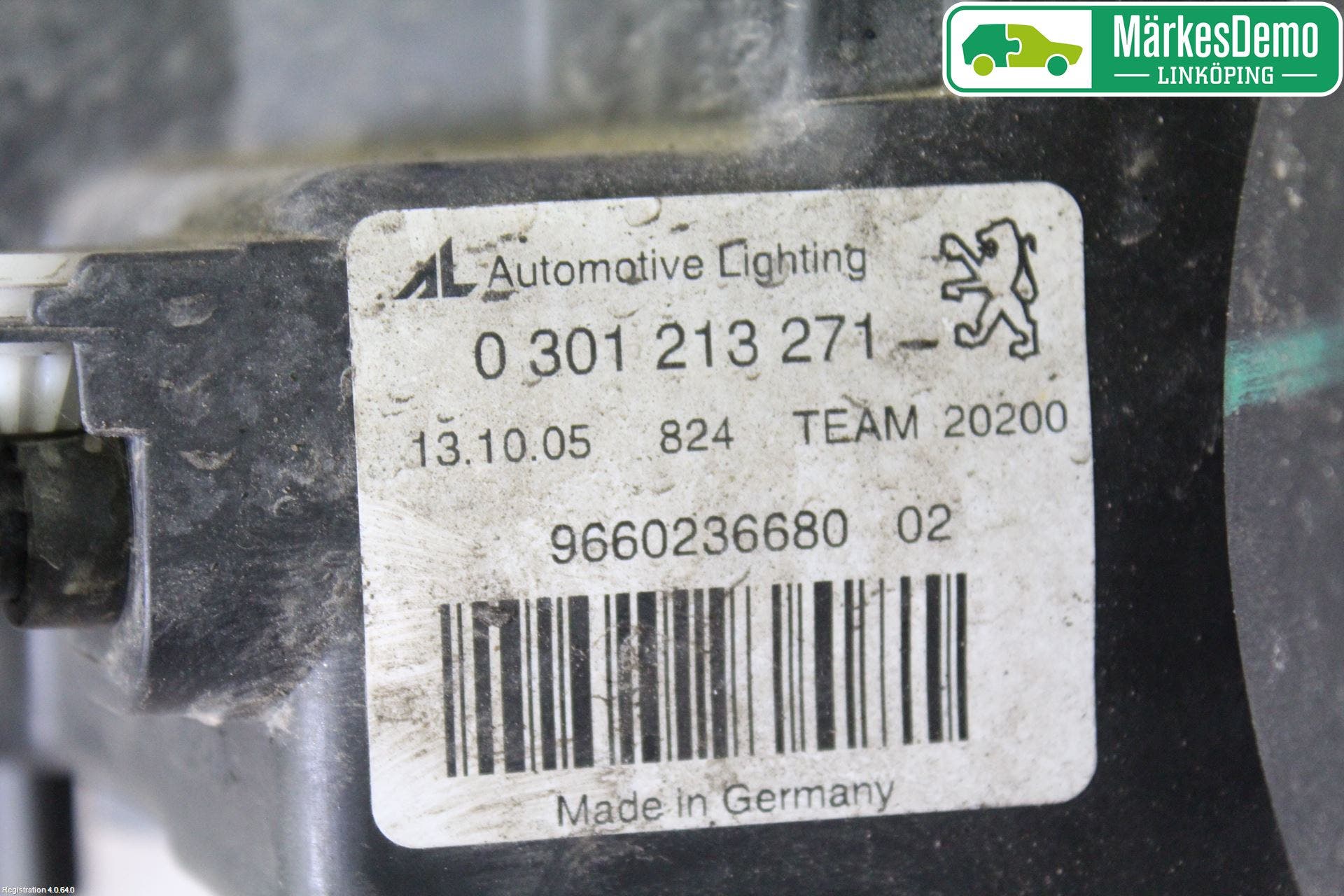 Peugeot 407 Strålkastare Vänster