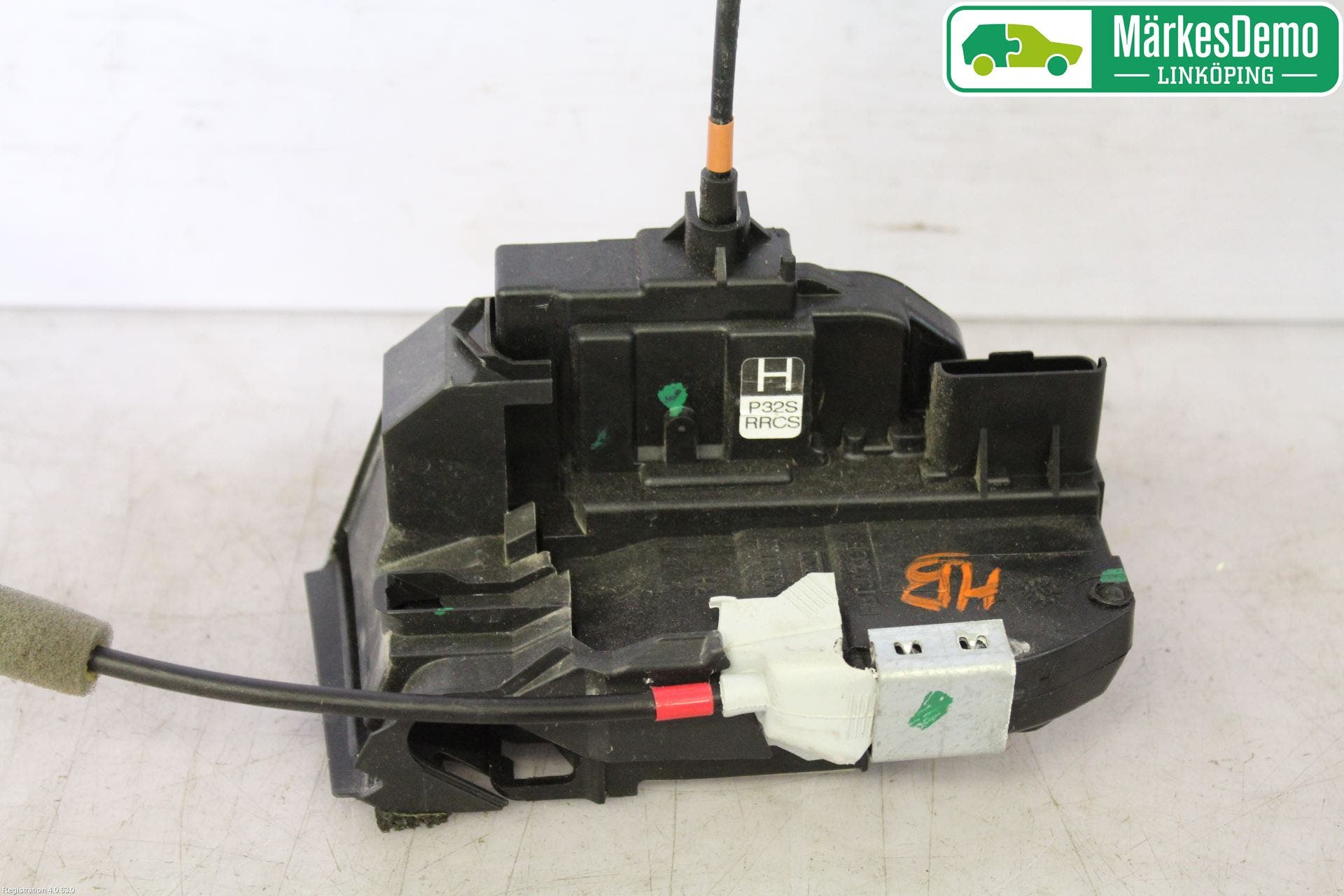 Nissan QASHQAI 14-17 Låskista-Dörrlås