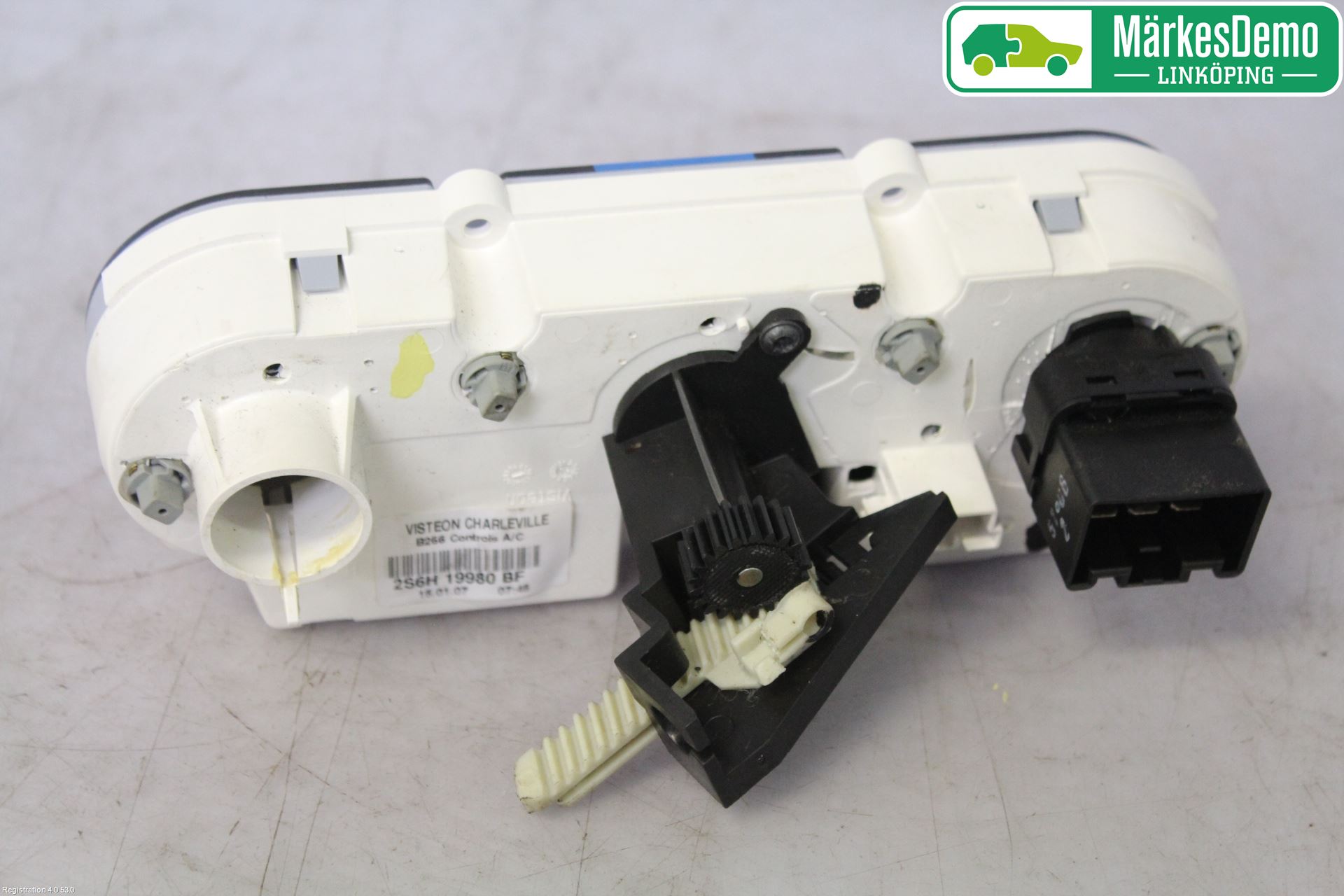 Ford FIESTA     06-08 Ac Styrenhet Ac Manöveren