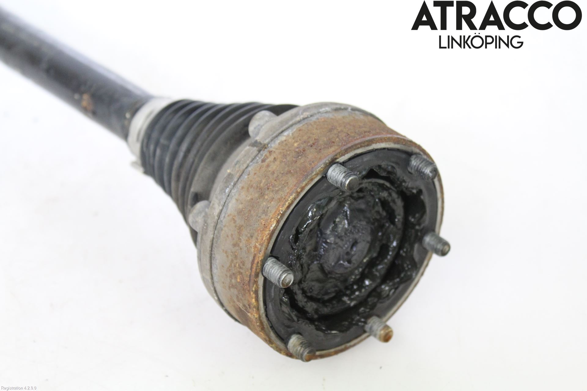 Volkswagen VW PASSAT 15-19 Drivaxel Bak Vänster