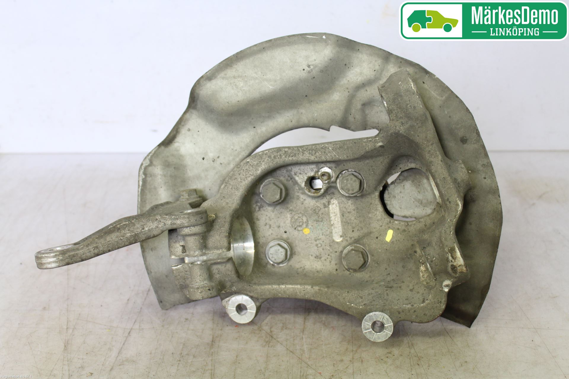 BMW 6 E63/64    02-10 Styrspindel Lagerhus Vä