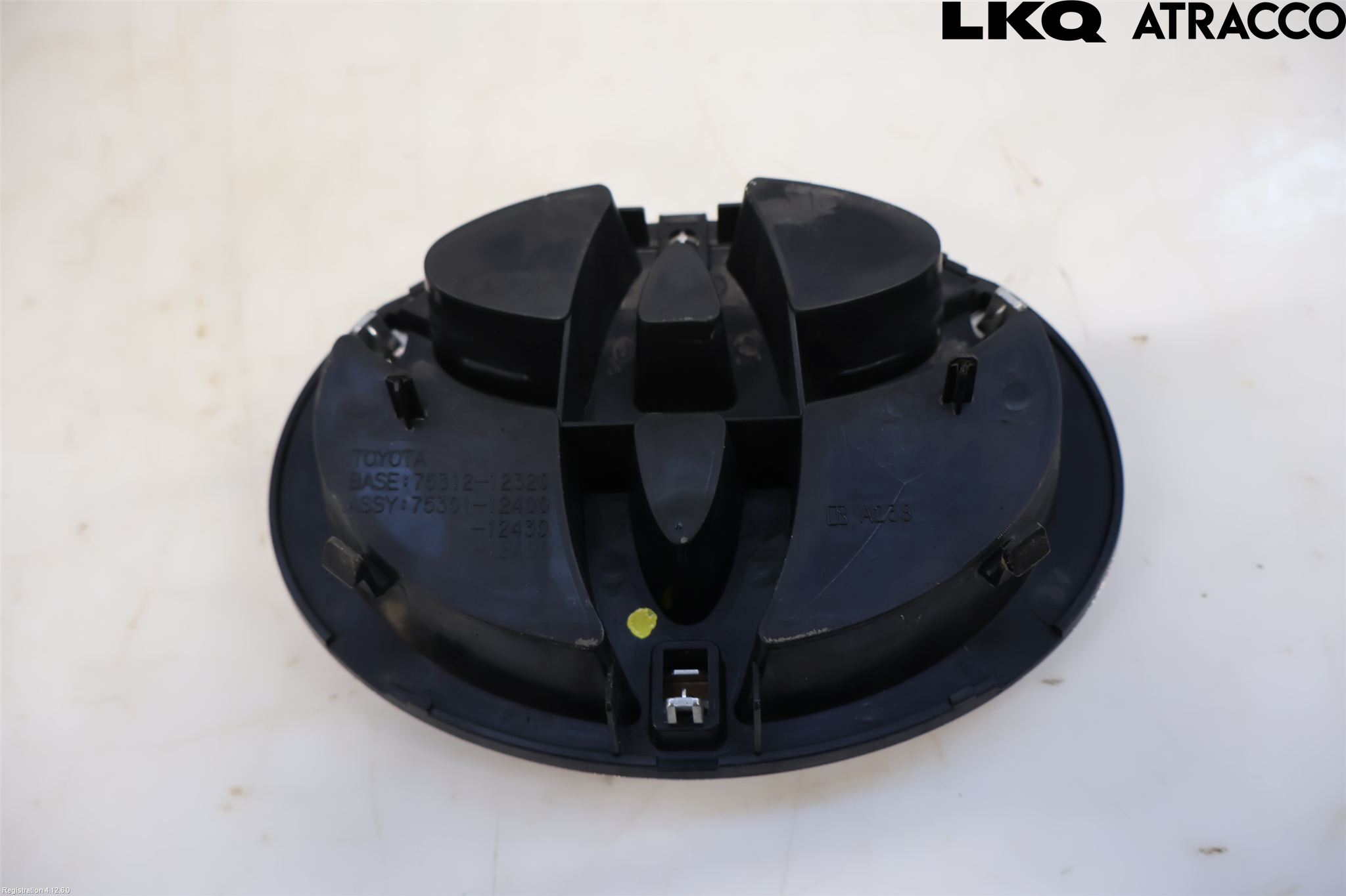 Toyota RAV4 13-18 Emblem