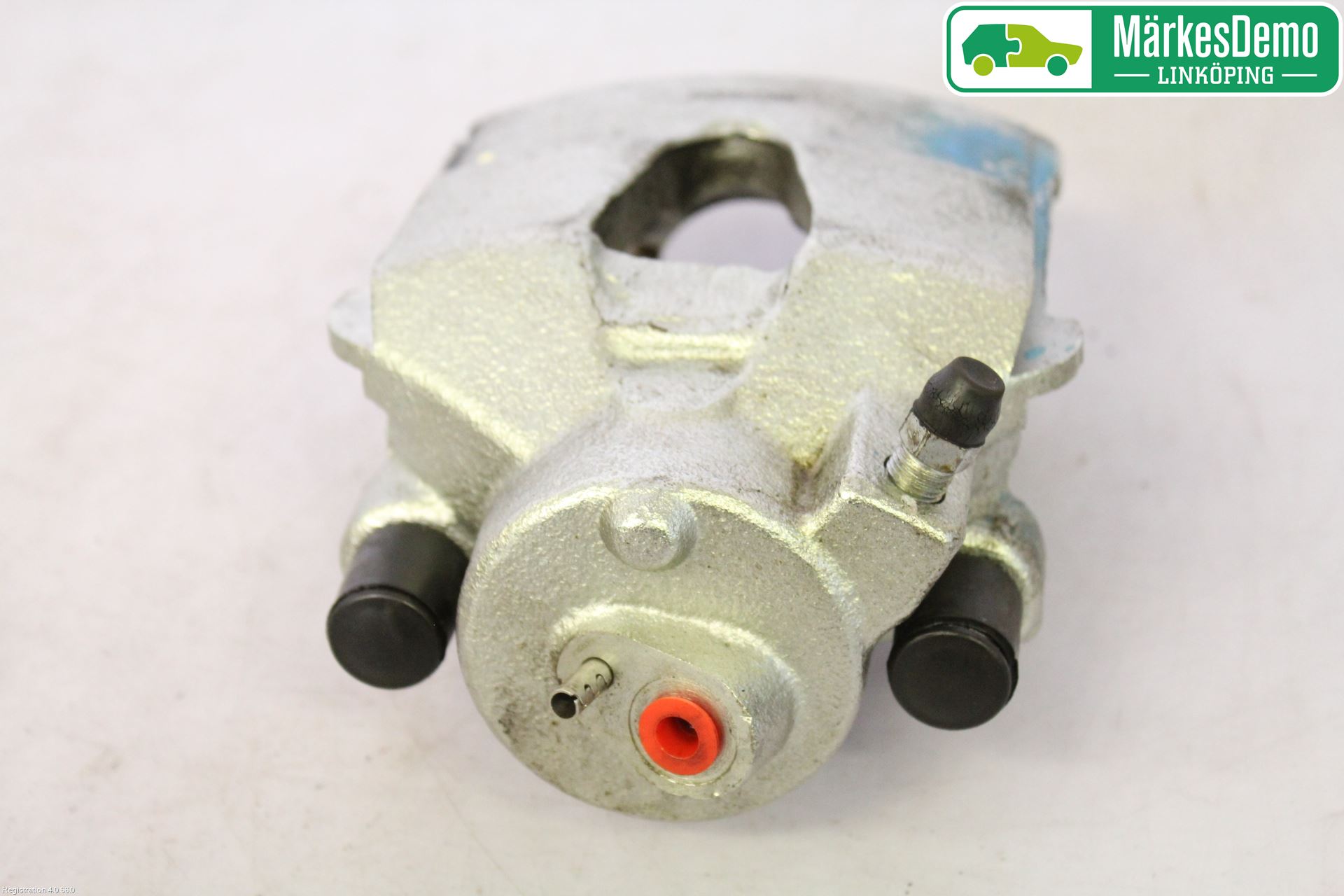 Volkswagen VW POLO 02-05 Bromsok Fram Höger