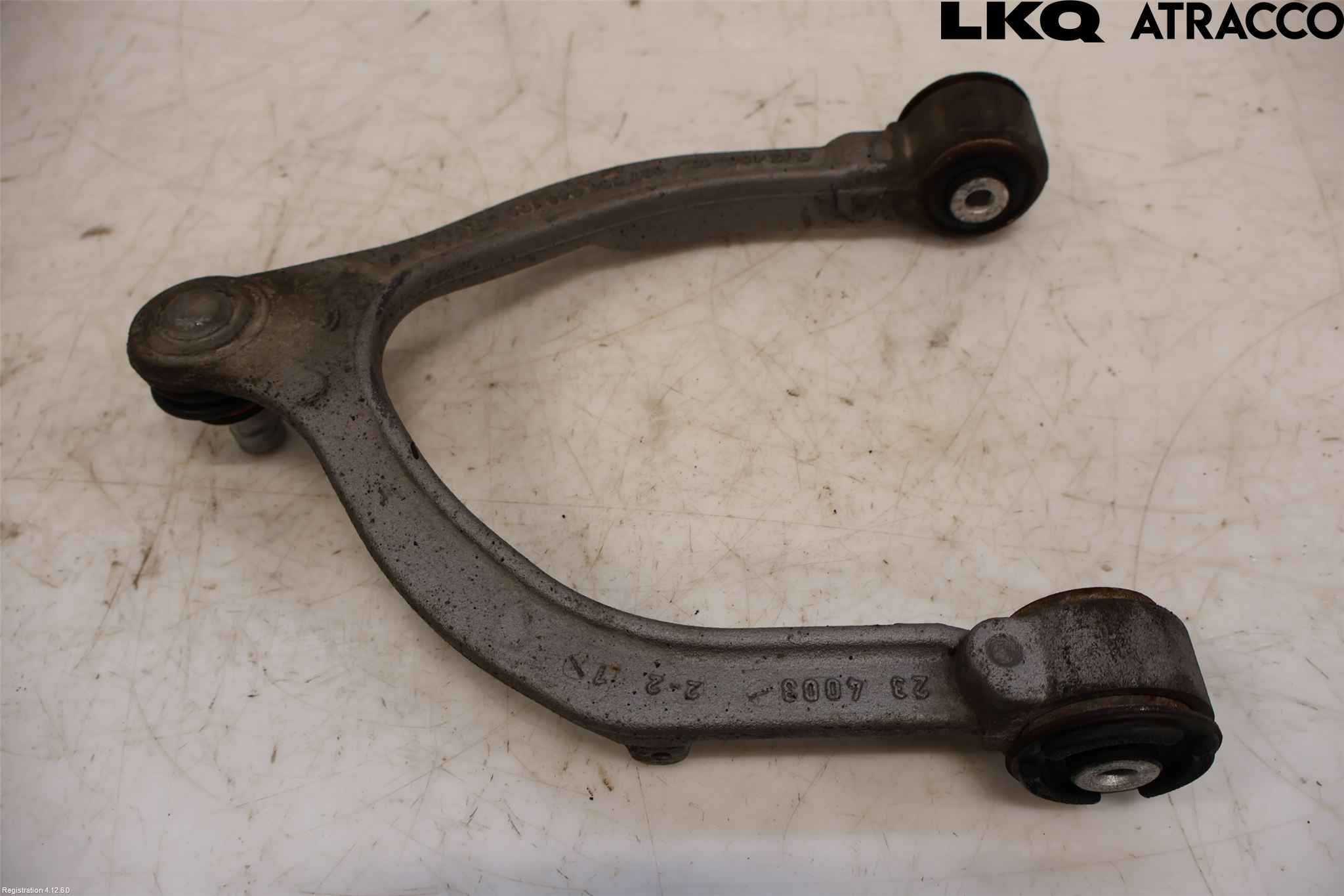 Tesla MODEL Y 21- Bärarm Fram Övre Hö