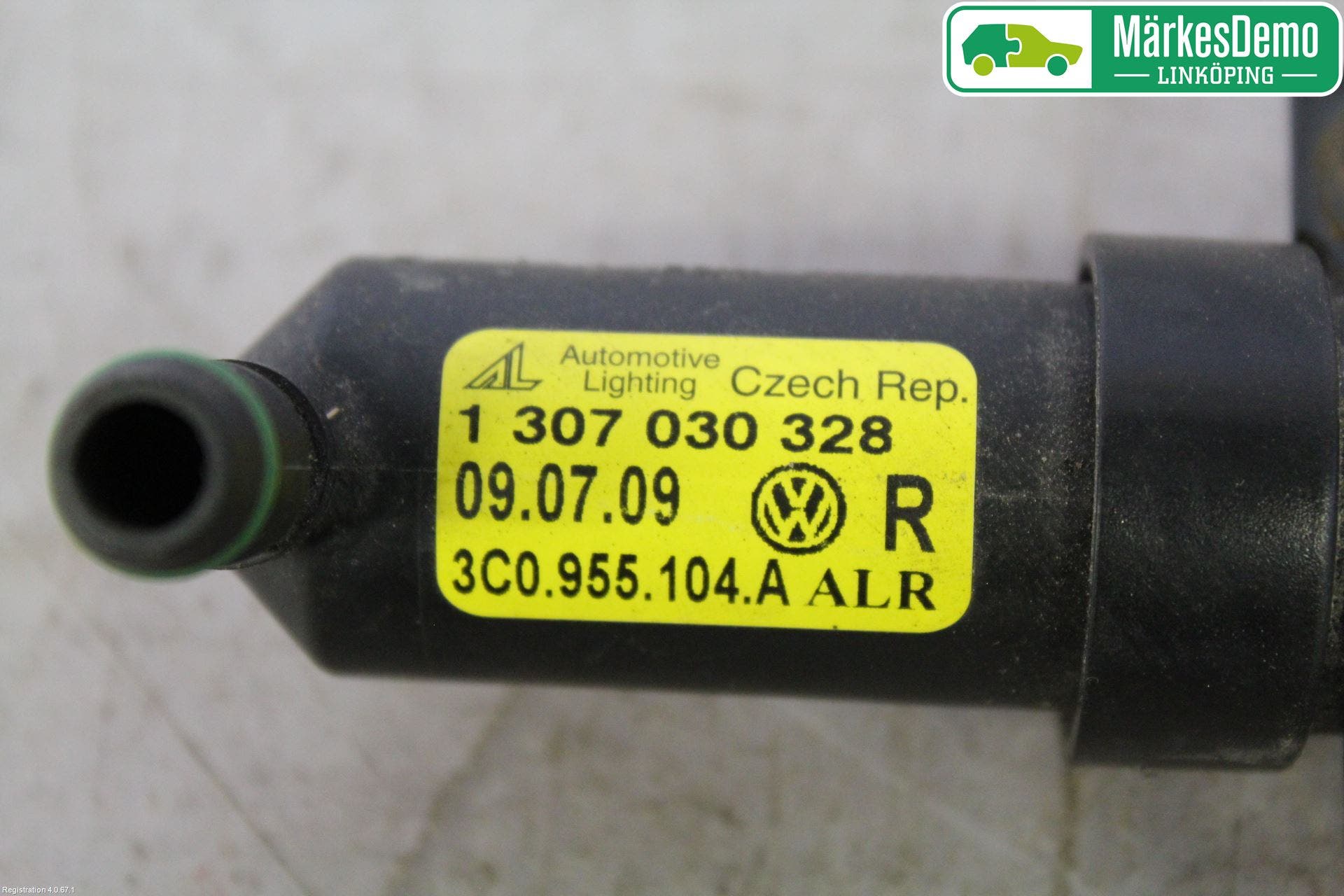 Volkswagen VW PASSAT 05-11 Spolarmunstycke Strålkastare