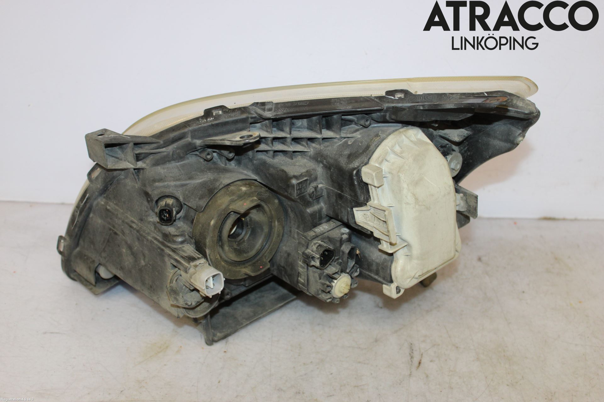 Toyota AVENSIS 03-06 Strålkastare Höger