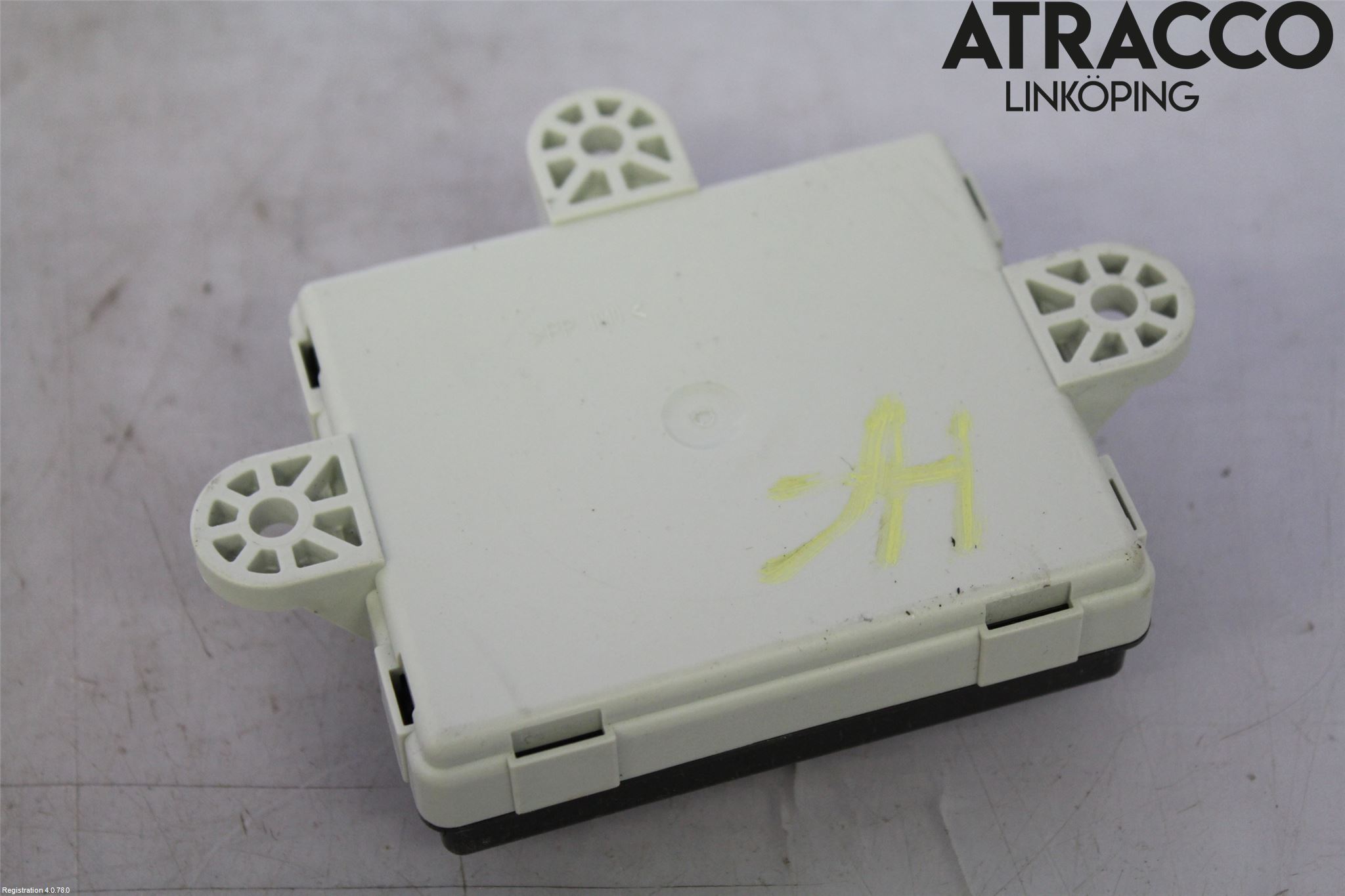 Volvo V40 12-19 Styrenhet Dörr