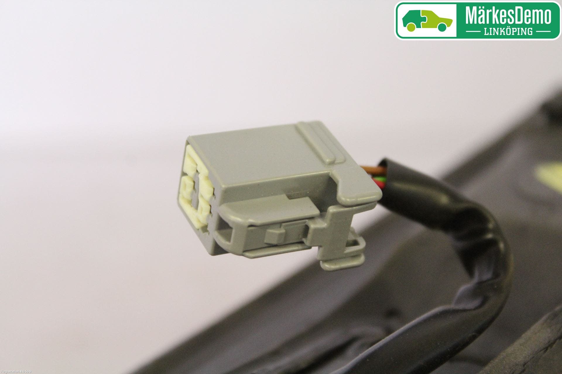 Ford FOCUS 04-07 Spegel Yttre El Vä