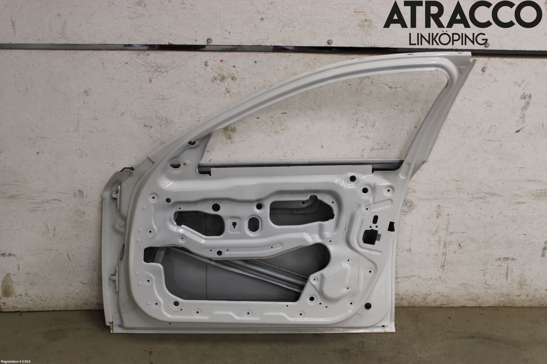 BMW 5 F10/F11/F18 09-17 Dörr Fram Höger