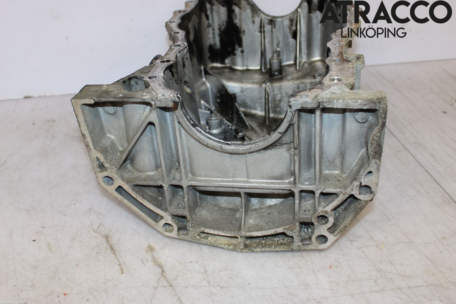 Nissan NOTE E11 06-14 Oljetråg