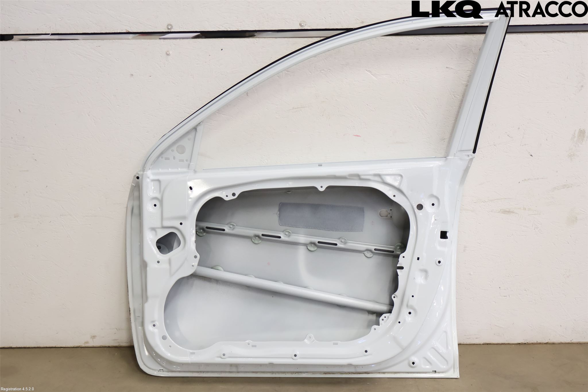 Kia CEED 06-12 Dörr Fram Höger