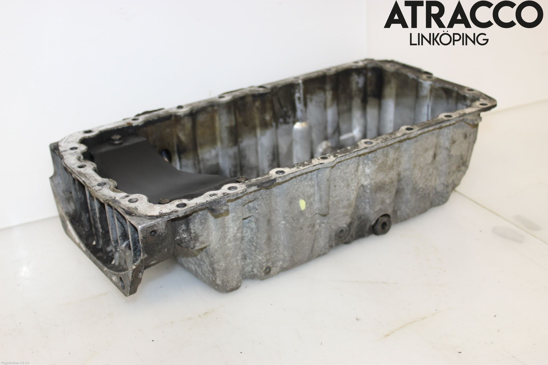 Volvo V50 04-07 Oljetråg