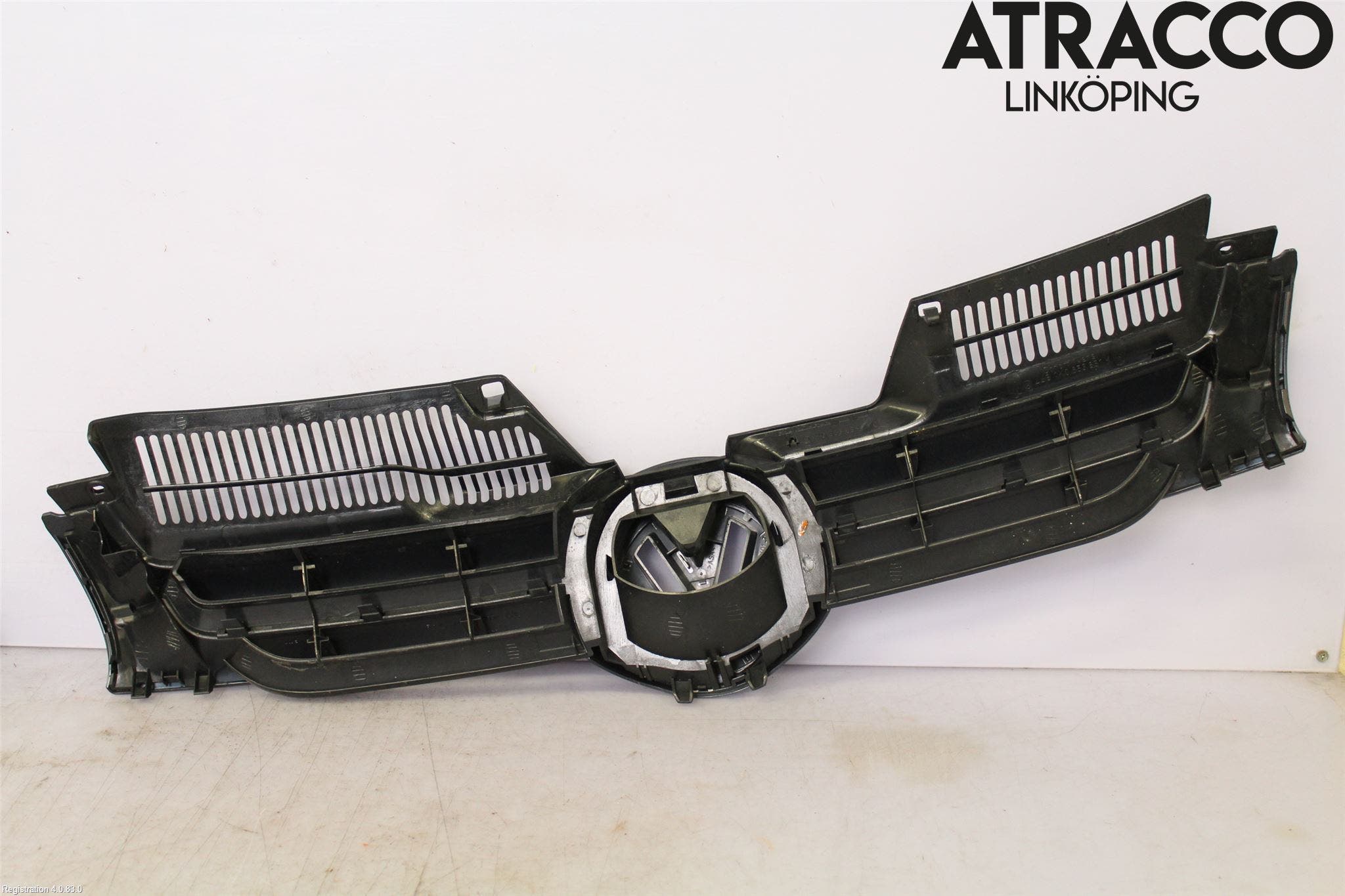 Volkswagen VW GOLF V 04-09 Grill Komp