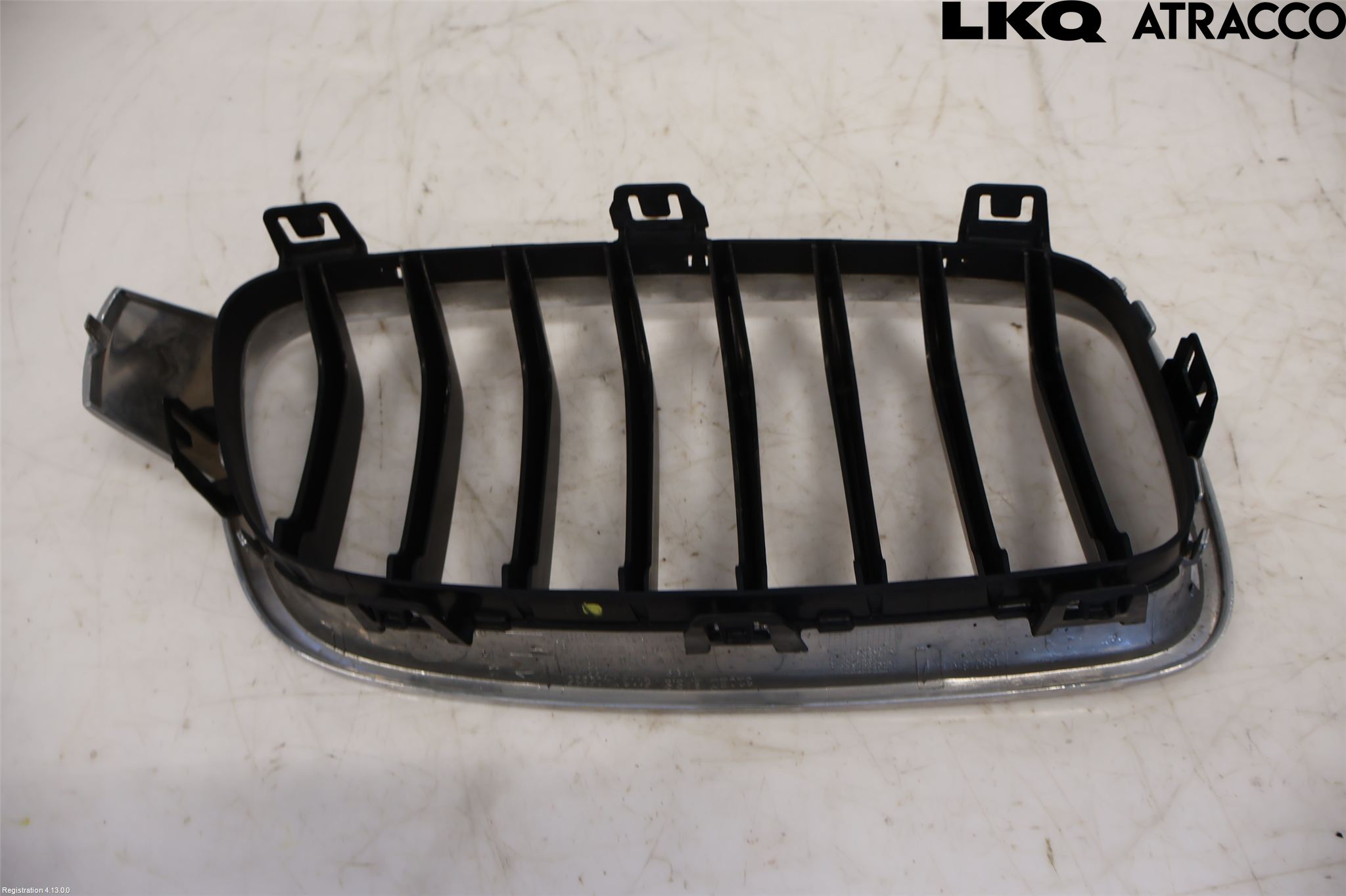 BMW 3 F30/F31/F80 12-19 Grilldel Vänster