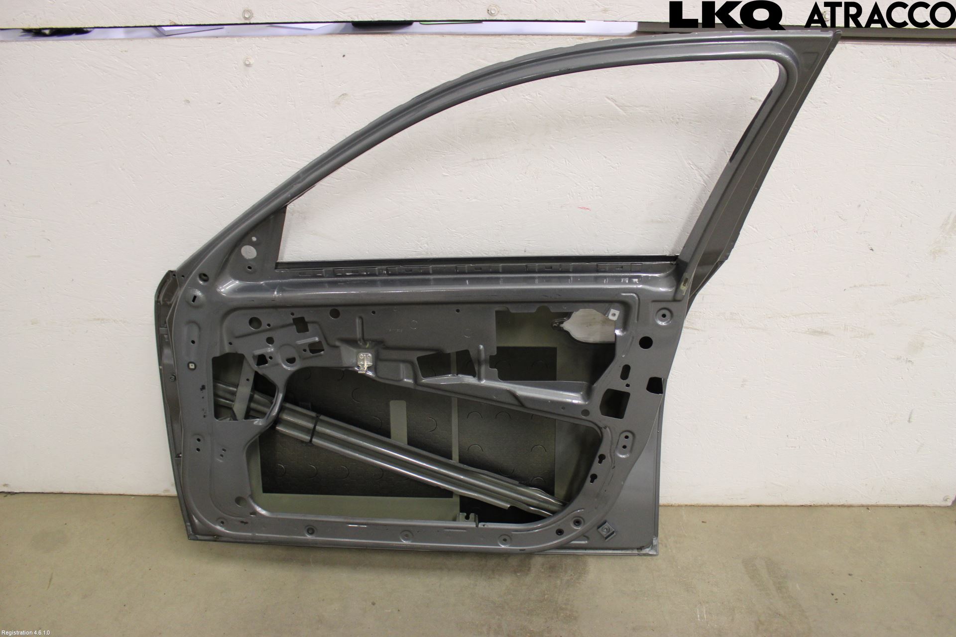 BMW 5 E60/61 Sed/Tou 02-10 Dörr Fram Höger