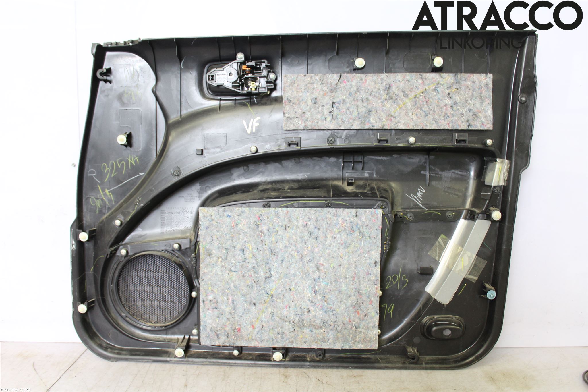 Mitsubishi L200 06-15 Dörrklädsel Vä