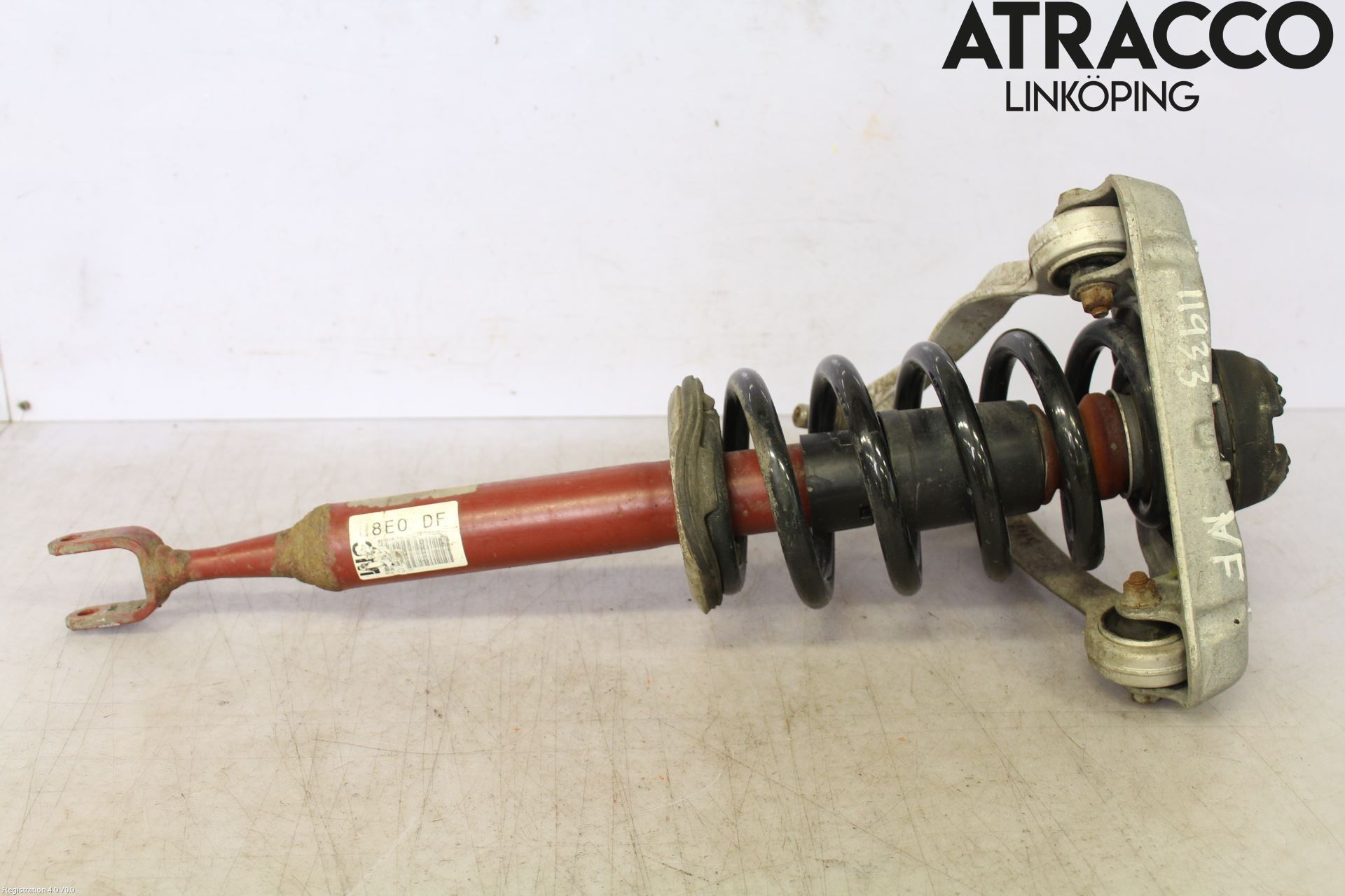 Audi A4/S4 05-07 Fjäderben Fram Vänster