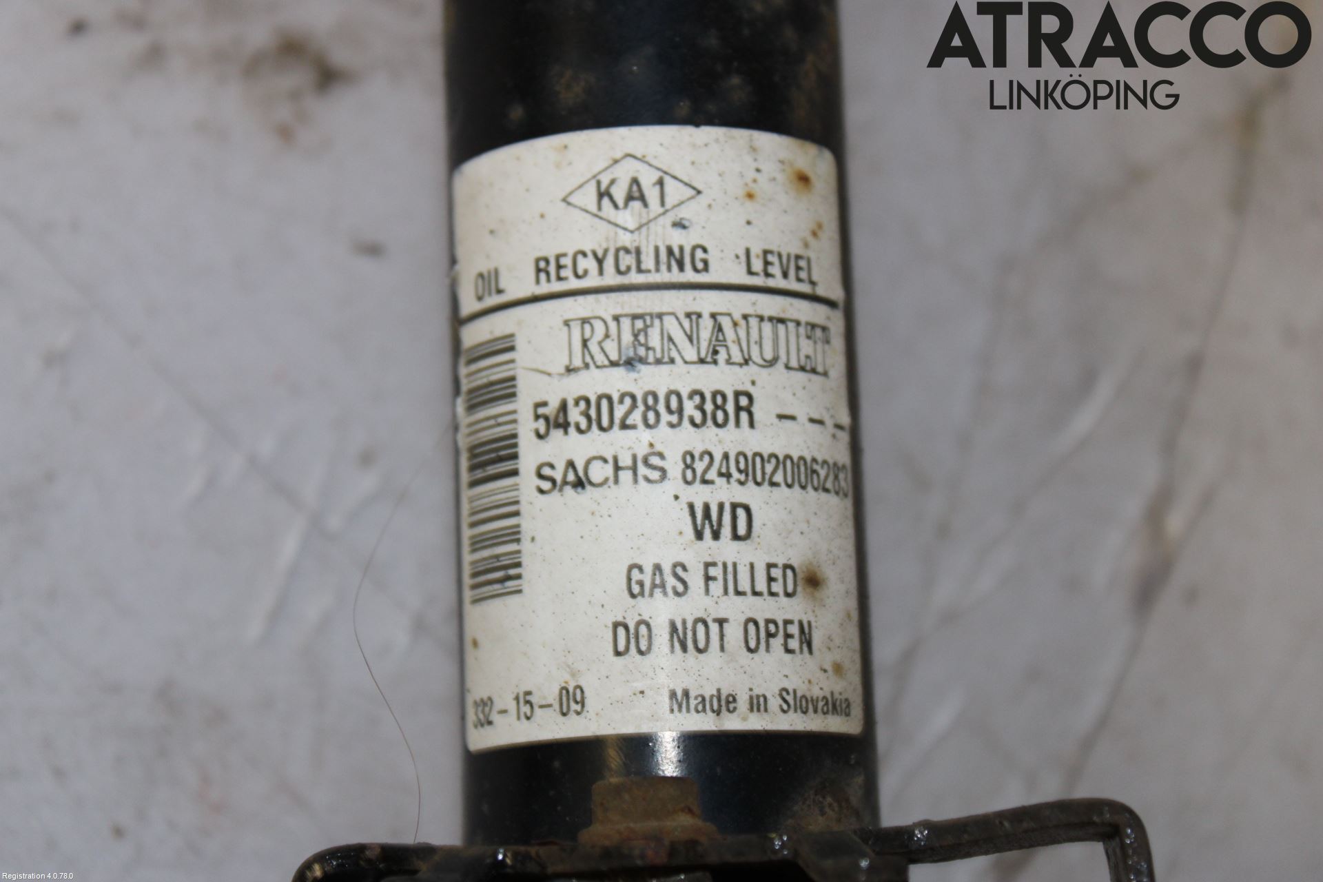 Dacia DOKKER 13- Fjäderben Fram Vänster