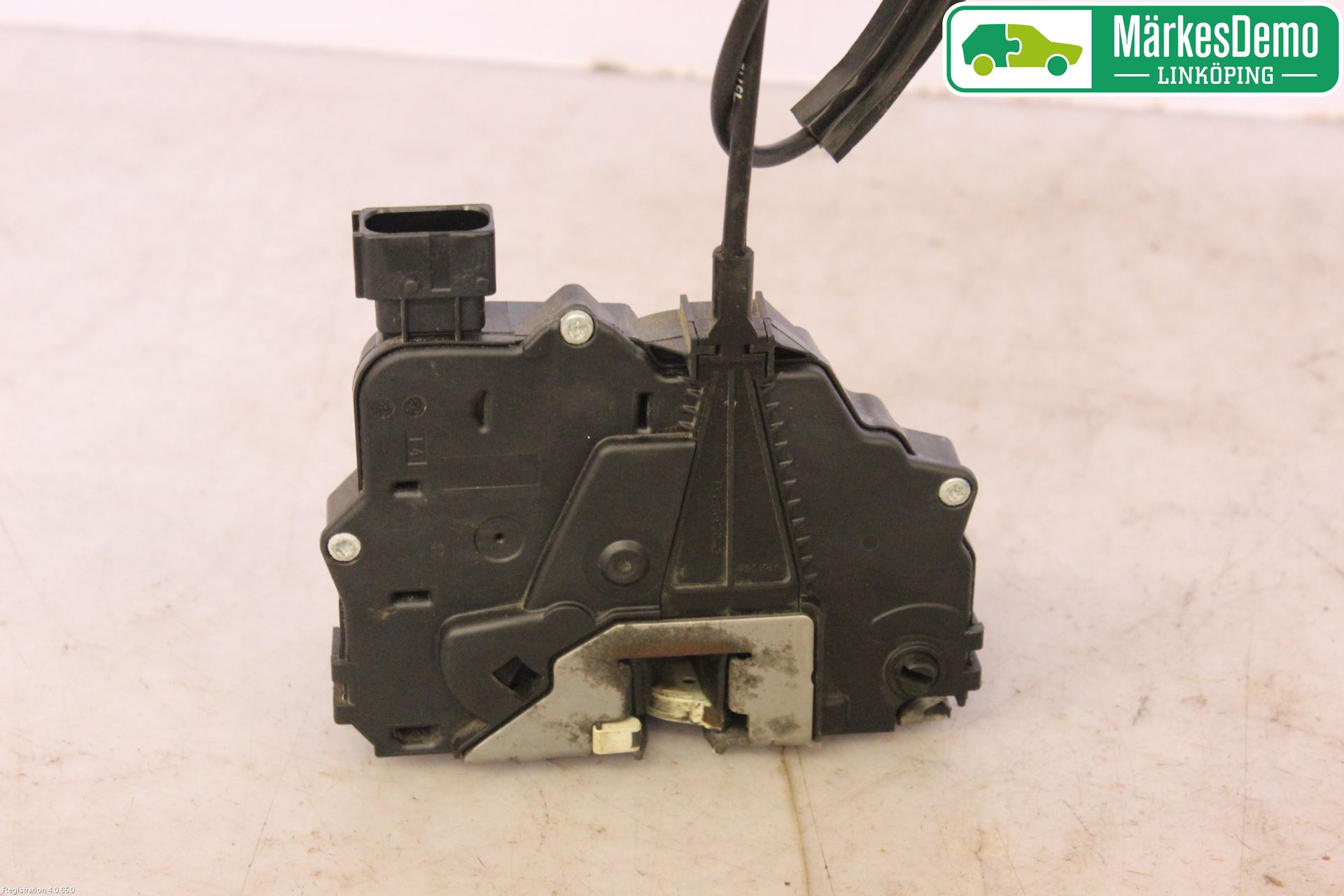 Opel CORSA D 07-14 Låskista-Dörrlås