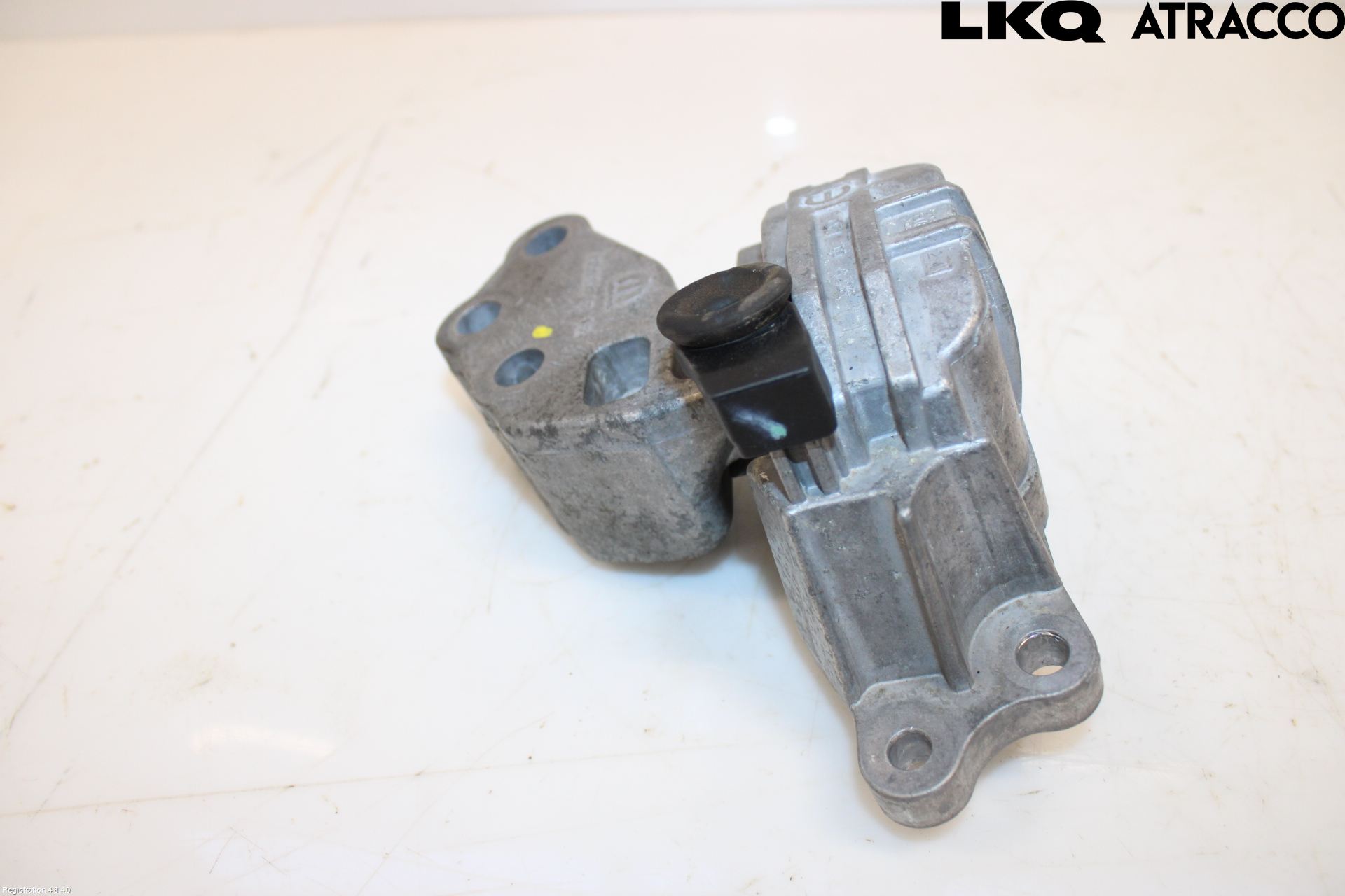 Fiat 500X 15- Motorfäste