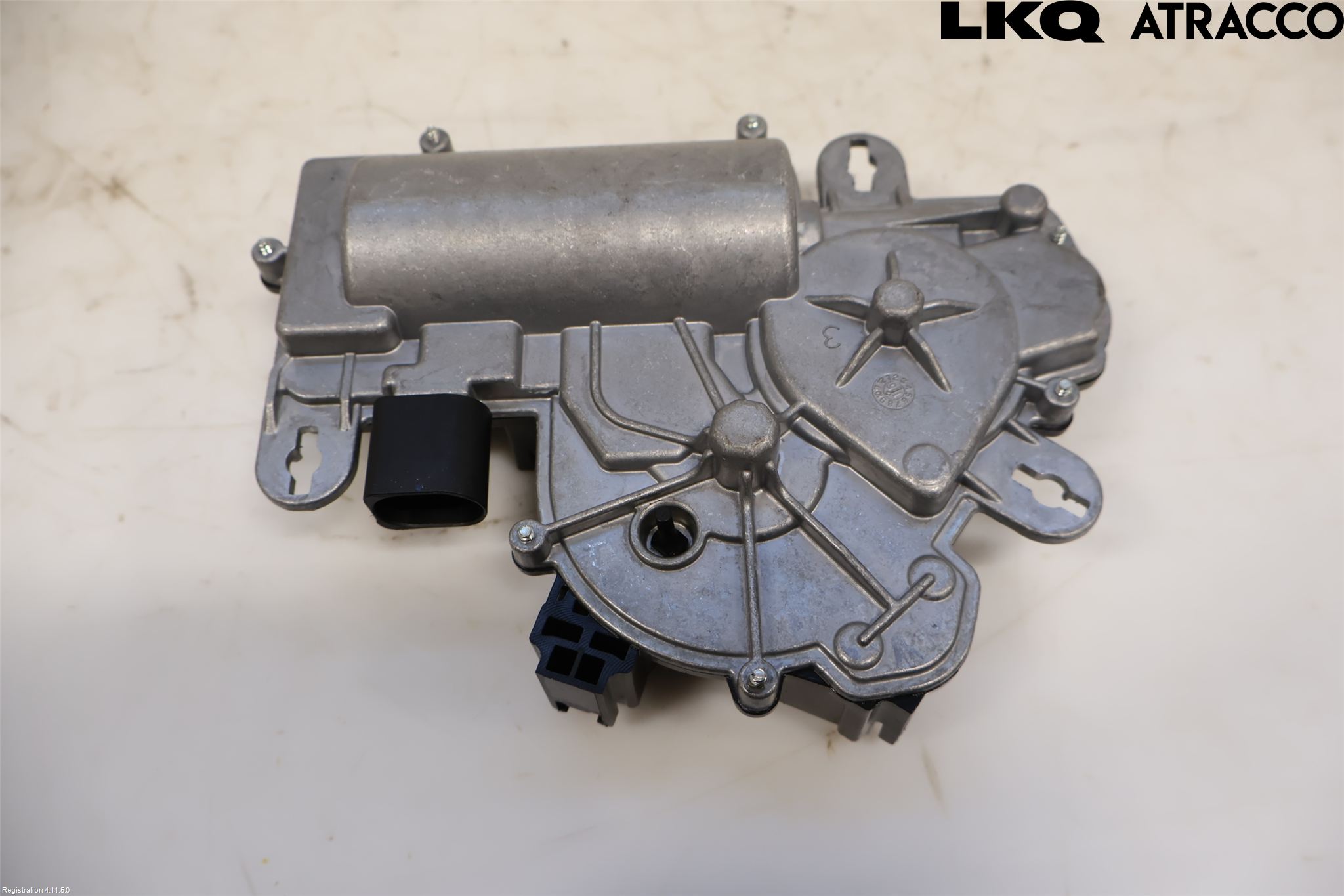 Volkswagen VW PASSAT 15-19 Bakluckeöppnare Automatisk