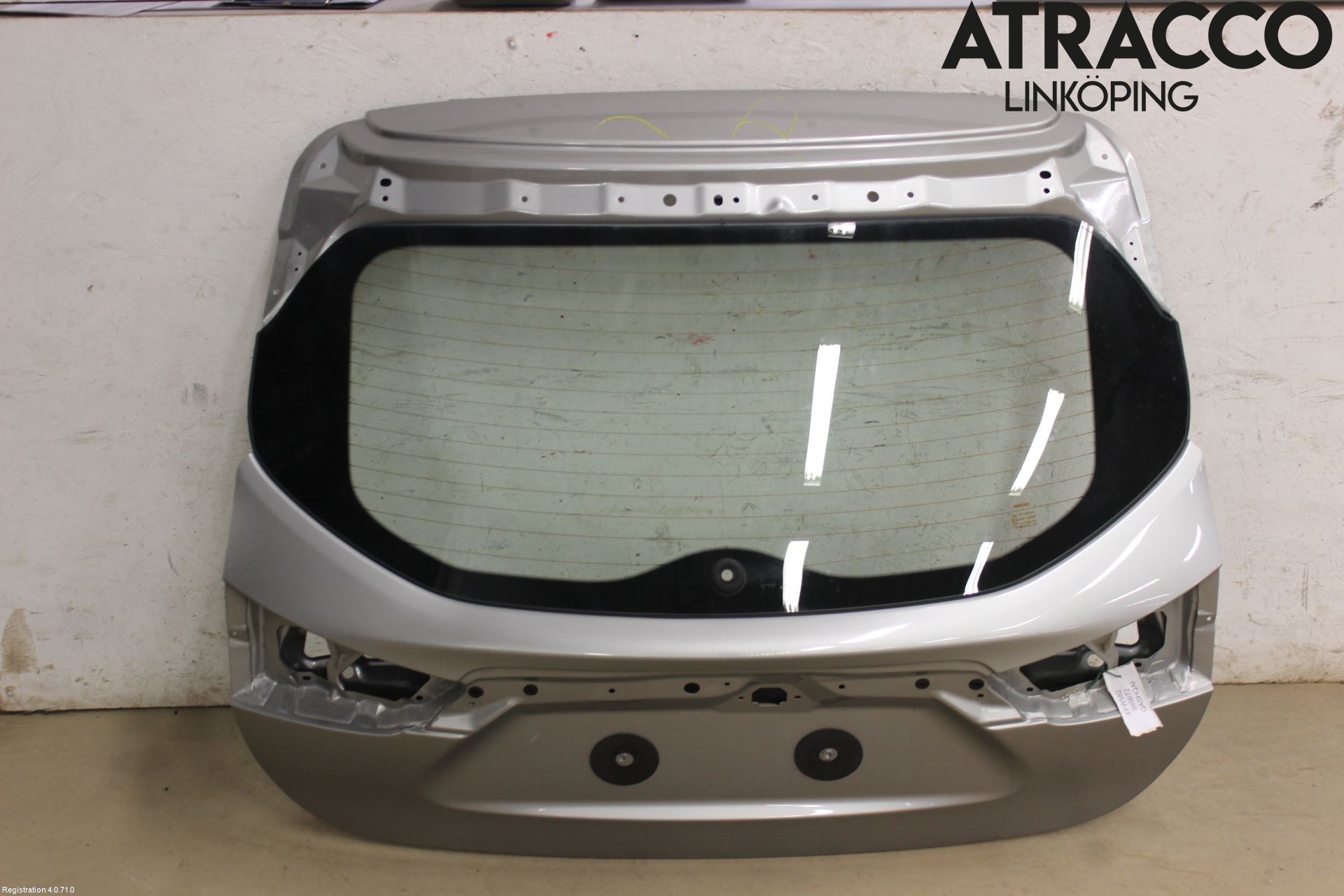 Nissan QASHQAI 14-17 Baklucka Kombi