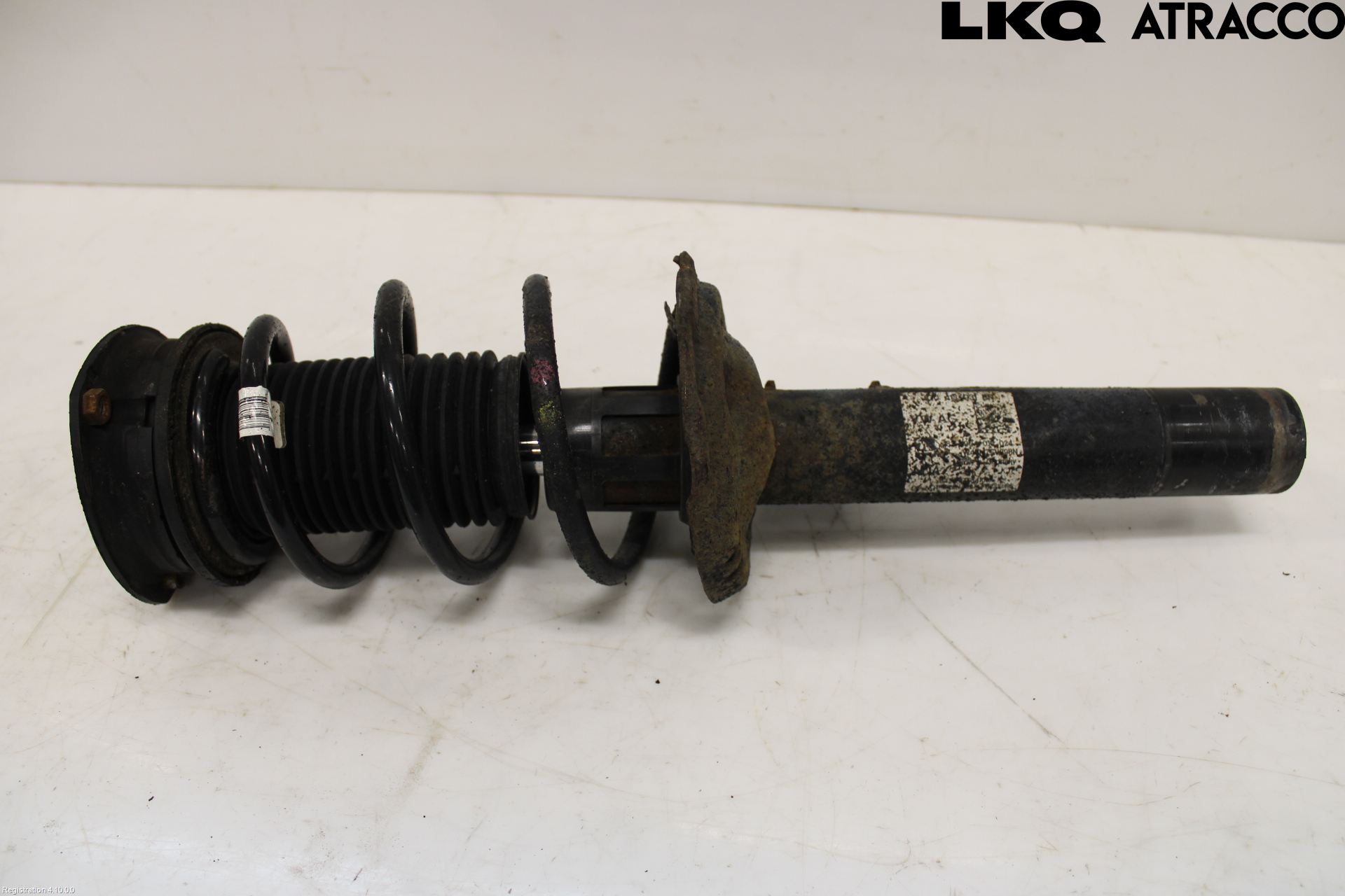 Volkswagen VW PASSAT 15-19 Fjäderben Fram Höger