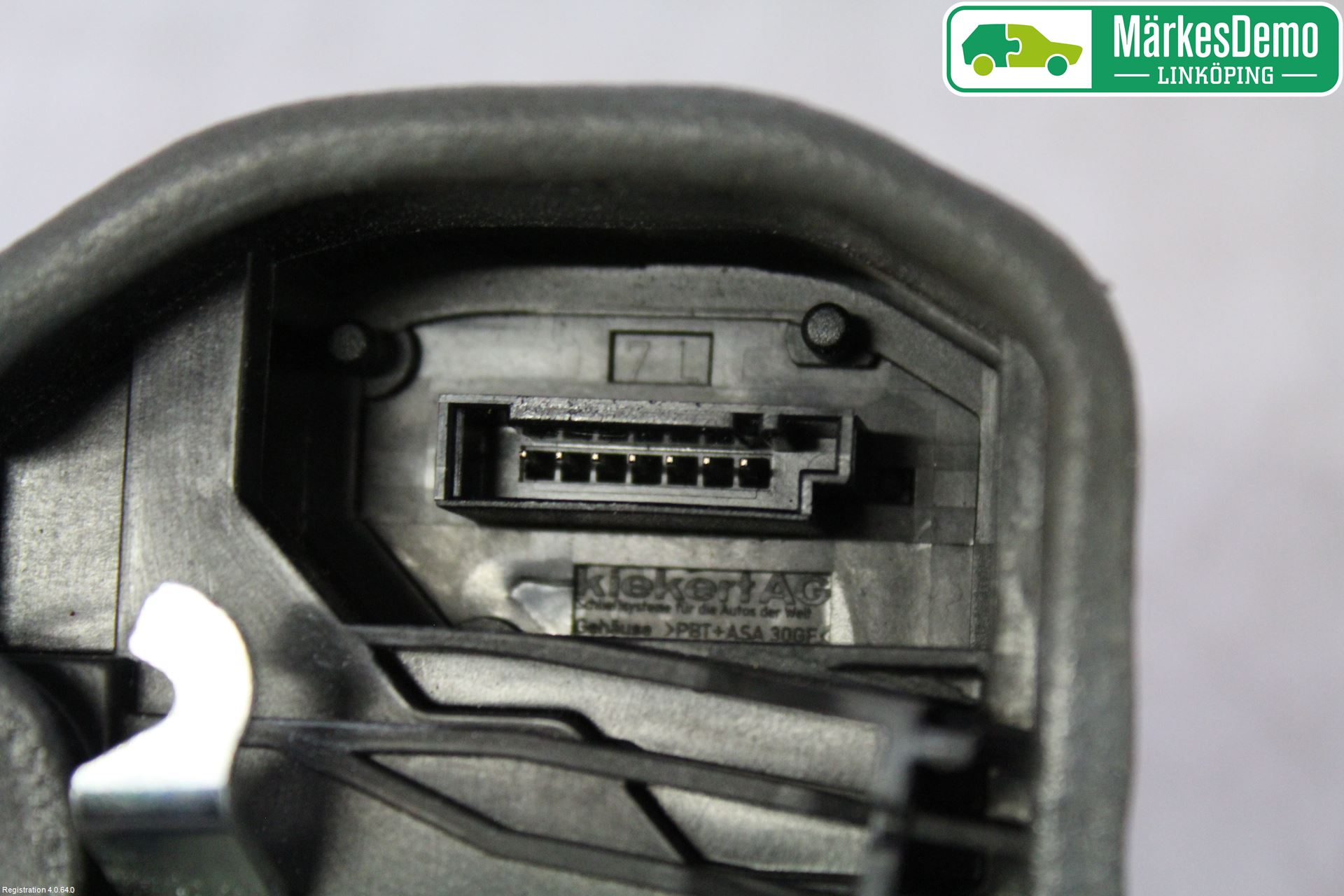 BMW 1 E87/81 5D/3D 03-11 Låskista-Dörrlås