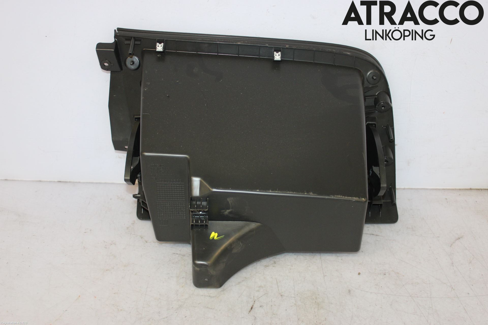 Opel ASTRA K 16-22 Handskfack