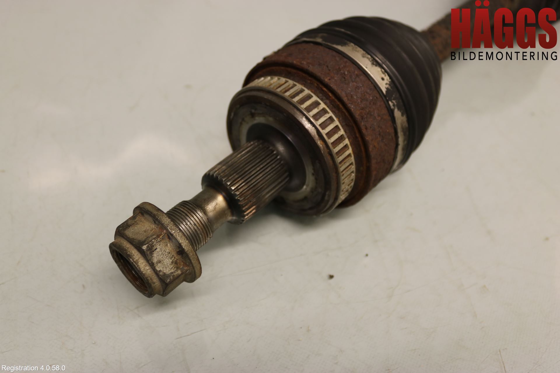 Mercedes-Benz MB ML (W163) 97-05 Drivaxel Fram Vänster