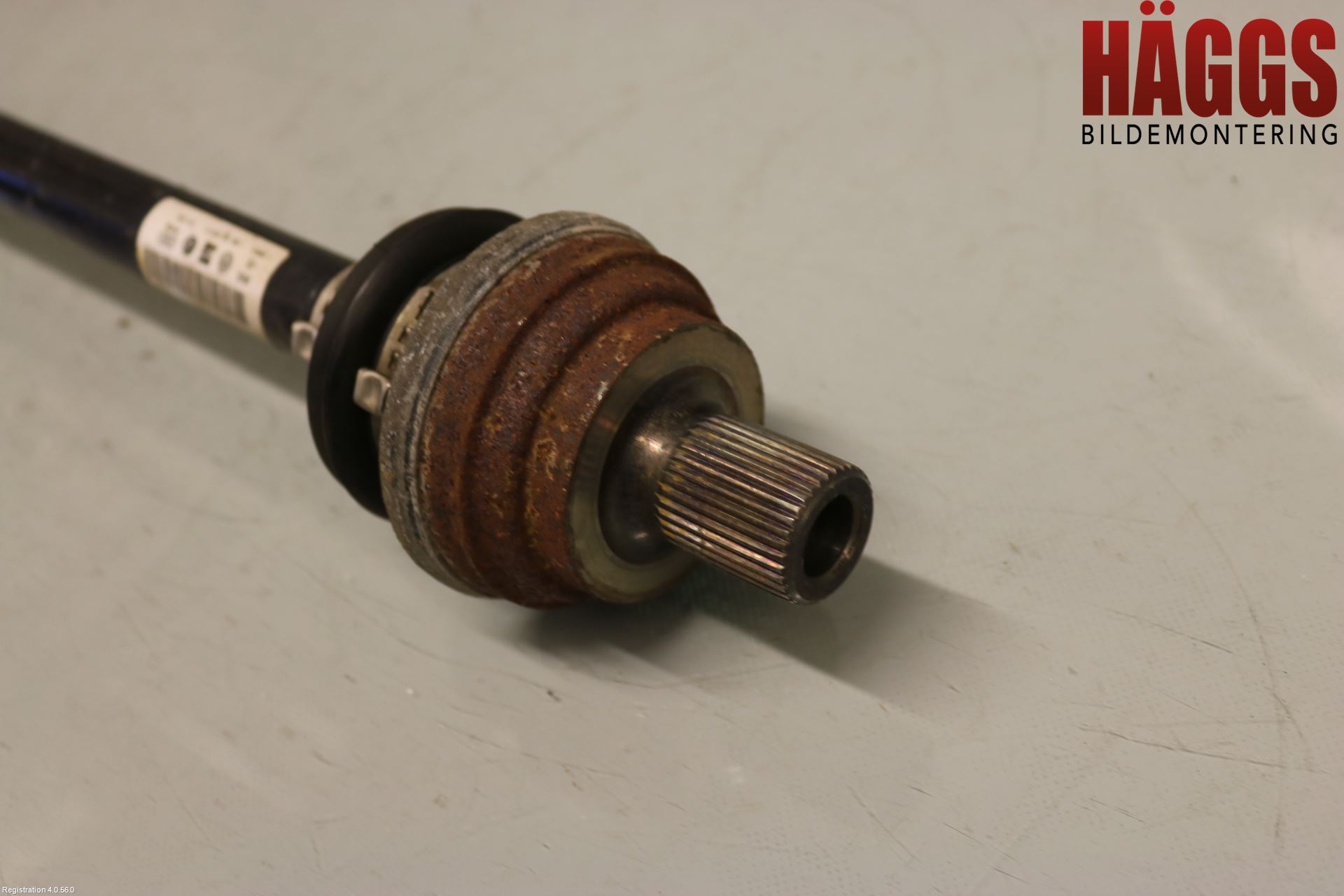 Skoda SUPERB 16-24 Drivaxel Bak Höger