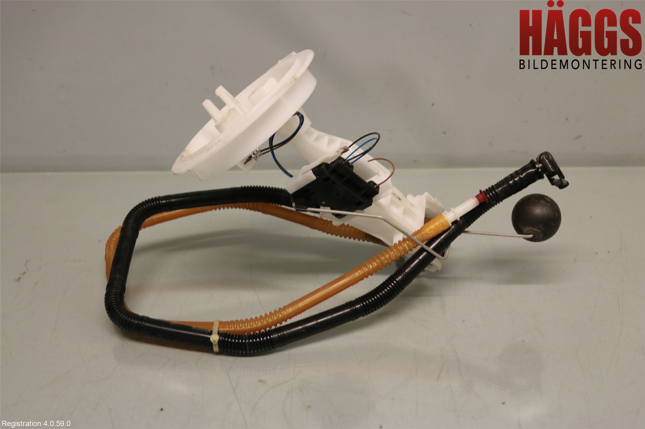 Volkswagen VW PASSAT 11-14 Bränslepump El